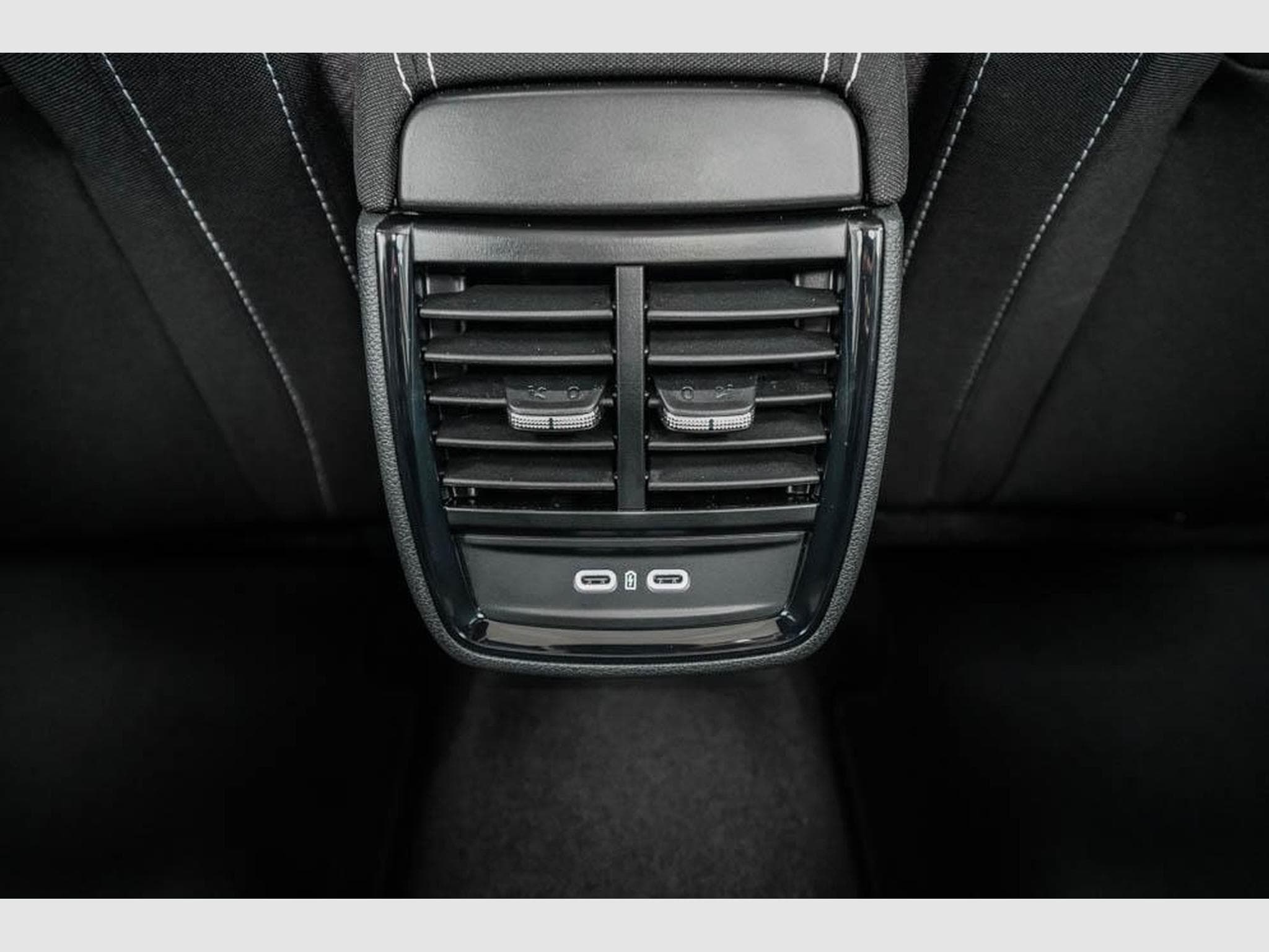 Skoda Scala 1,5 TSI DSG (2025) - Foto 17