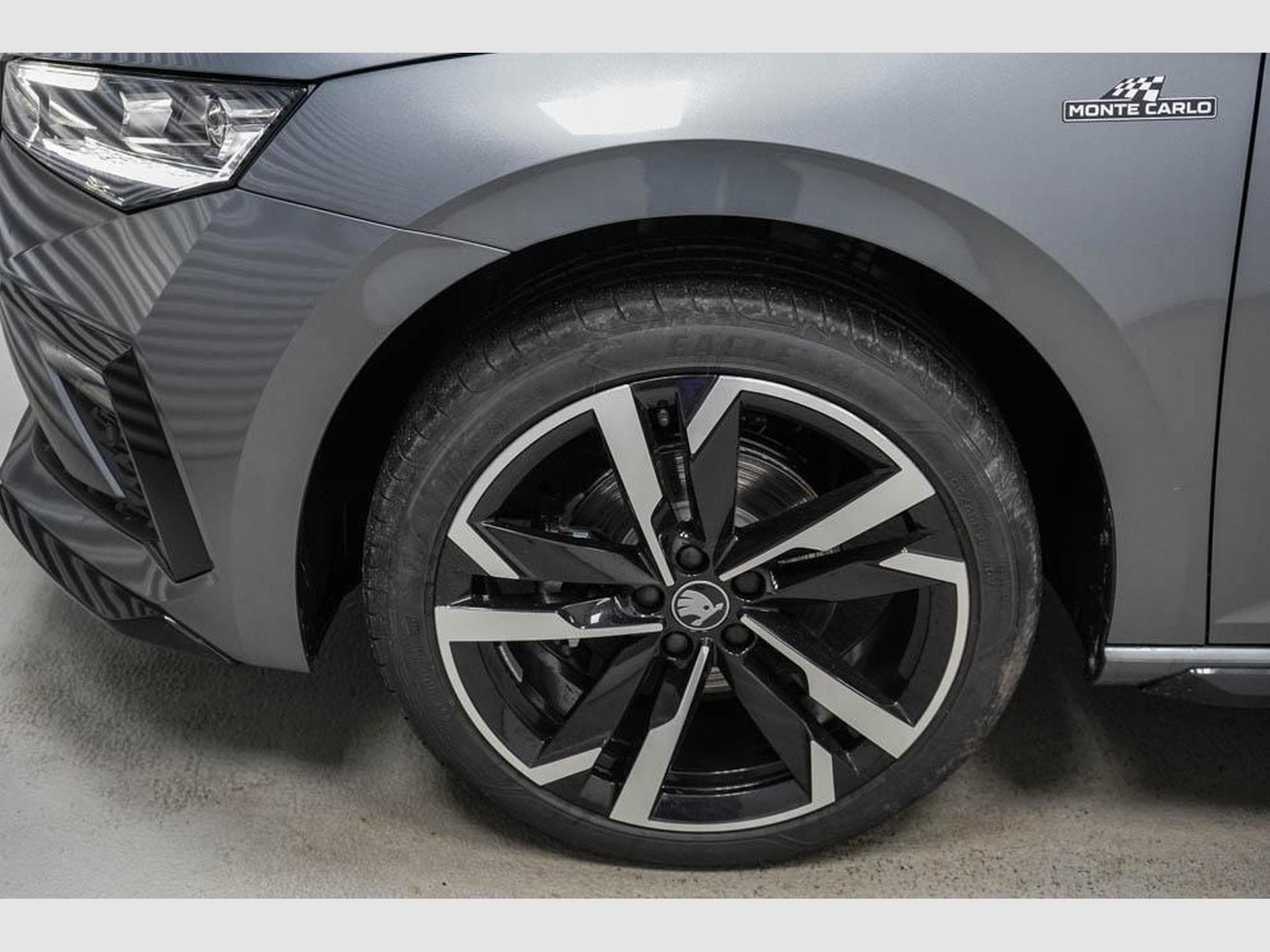 Skoda Scala 1,5 TSI DSG (2025) - Foto 5