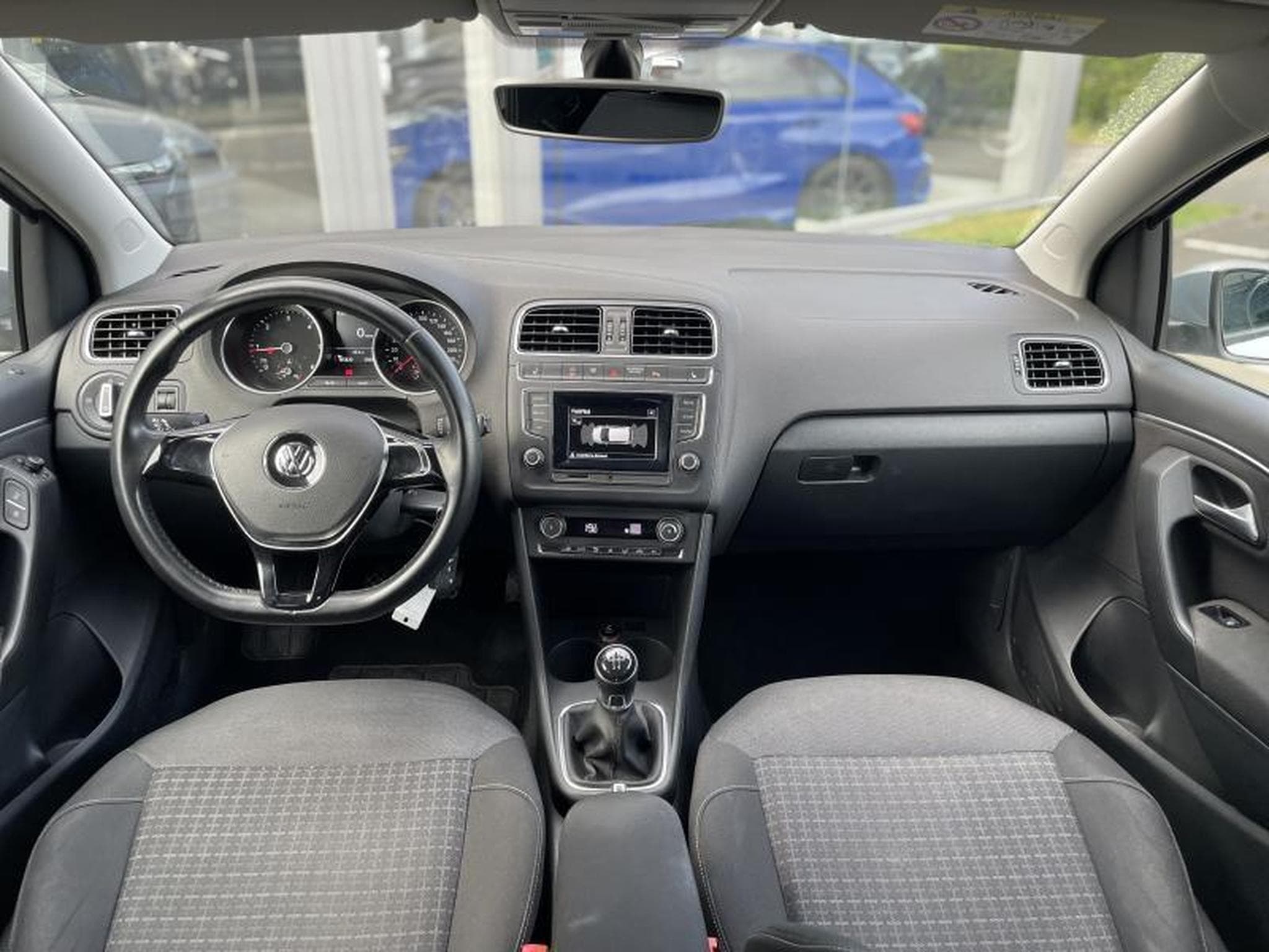 VW Polo 1.4 Tdi 90 Comfortline (2015) - Foto 12
