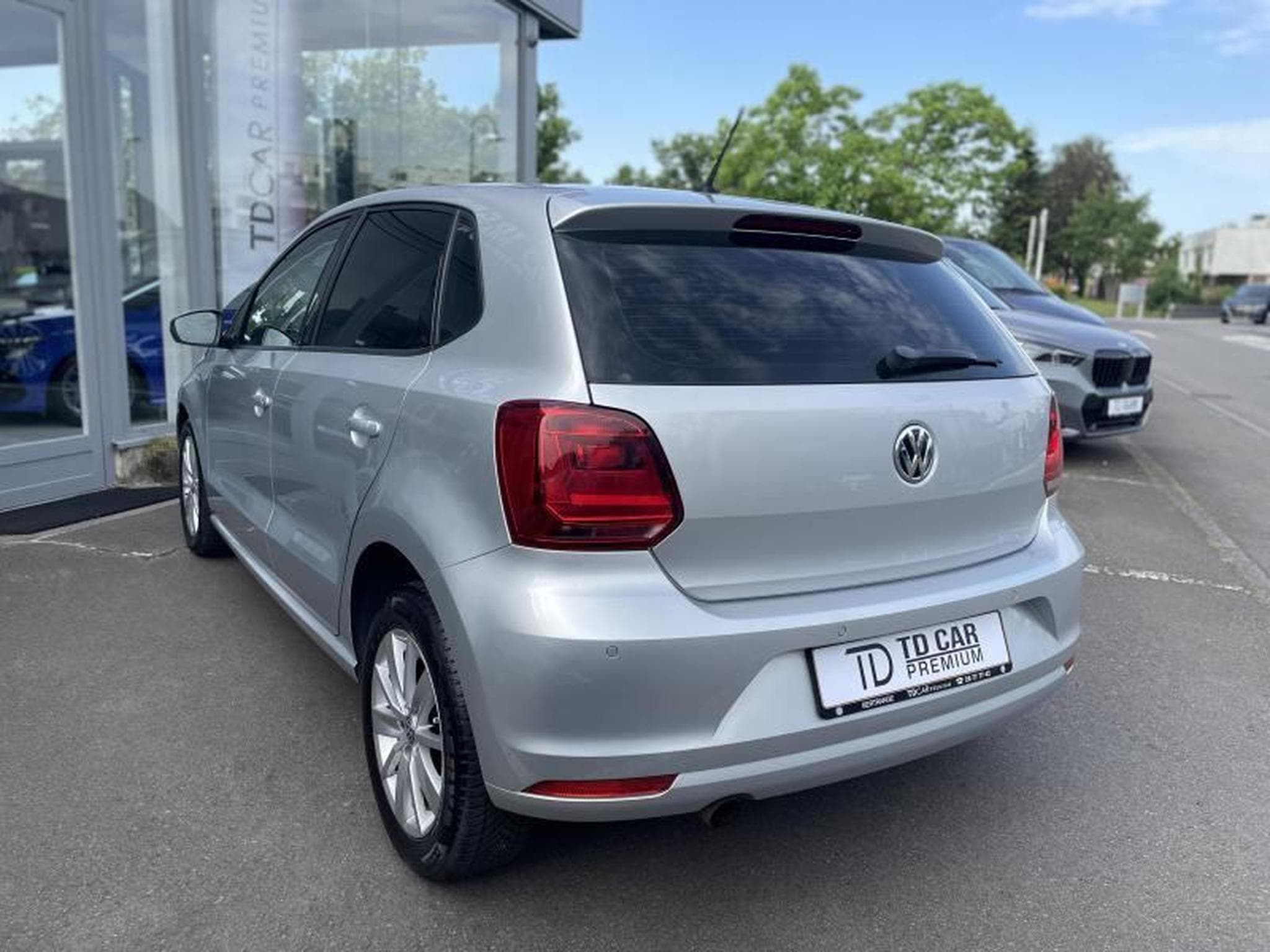 VW Polo 1.4 Tdi 90 Comfortline (2015) - Foto 13