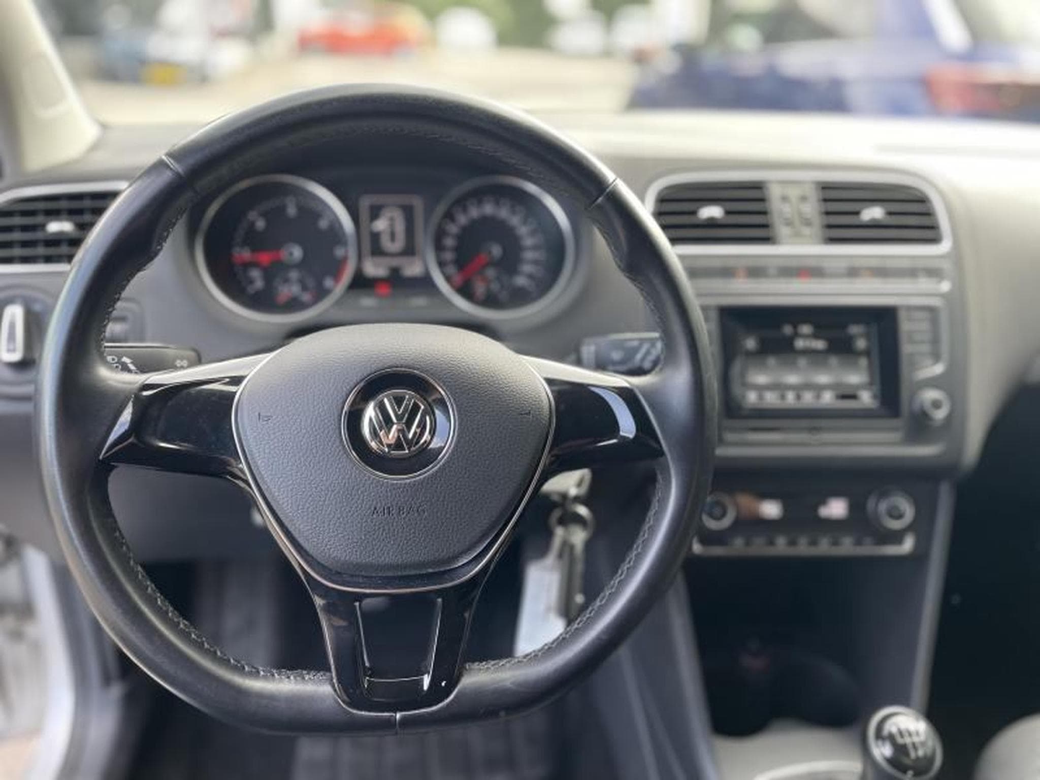 VW Polo 1.4 Tdi 90 Comfortline (2015) - Foto 8
