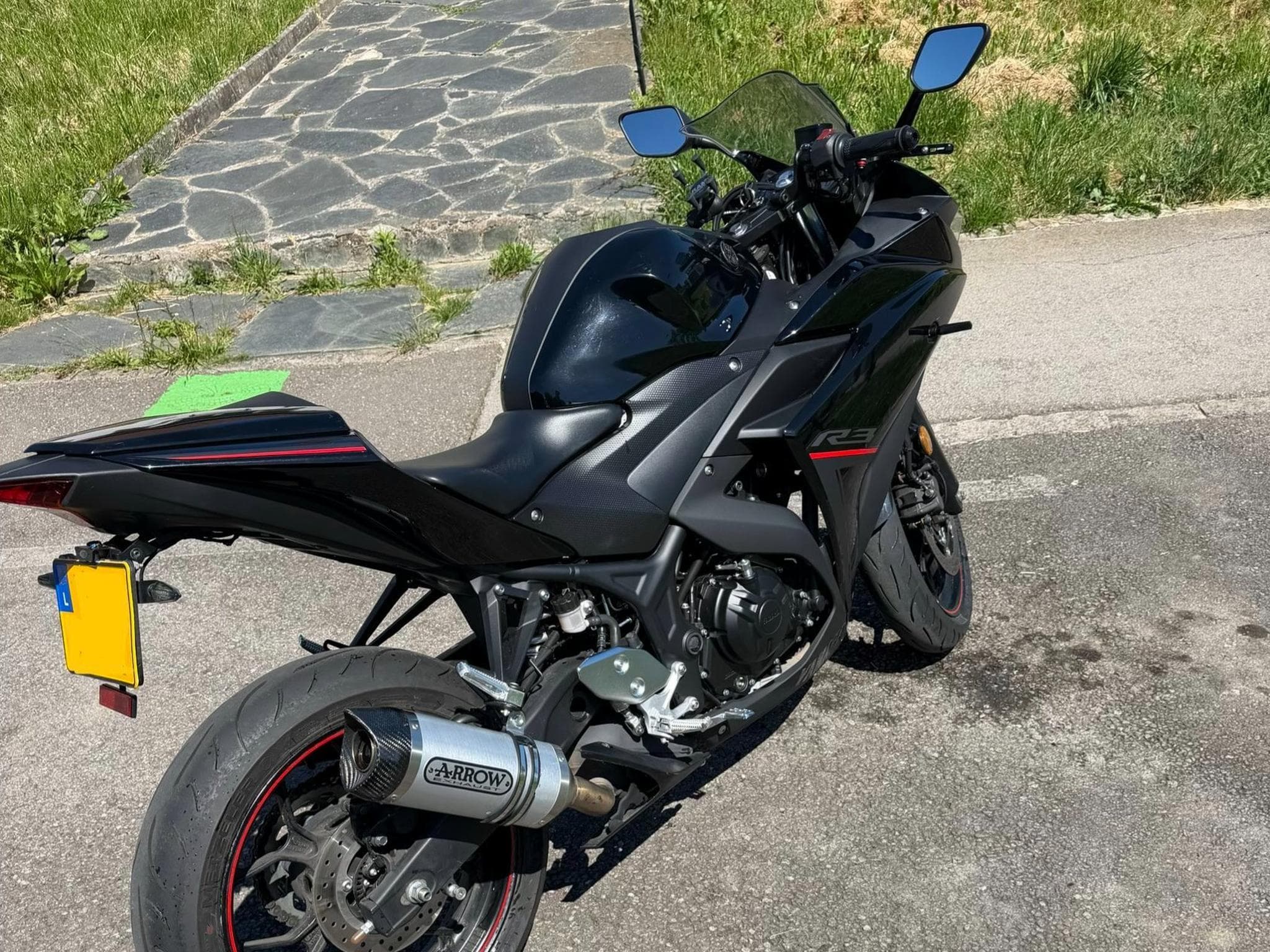 Yamaha YZF-R3 (2018) - Foto 3