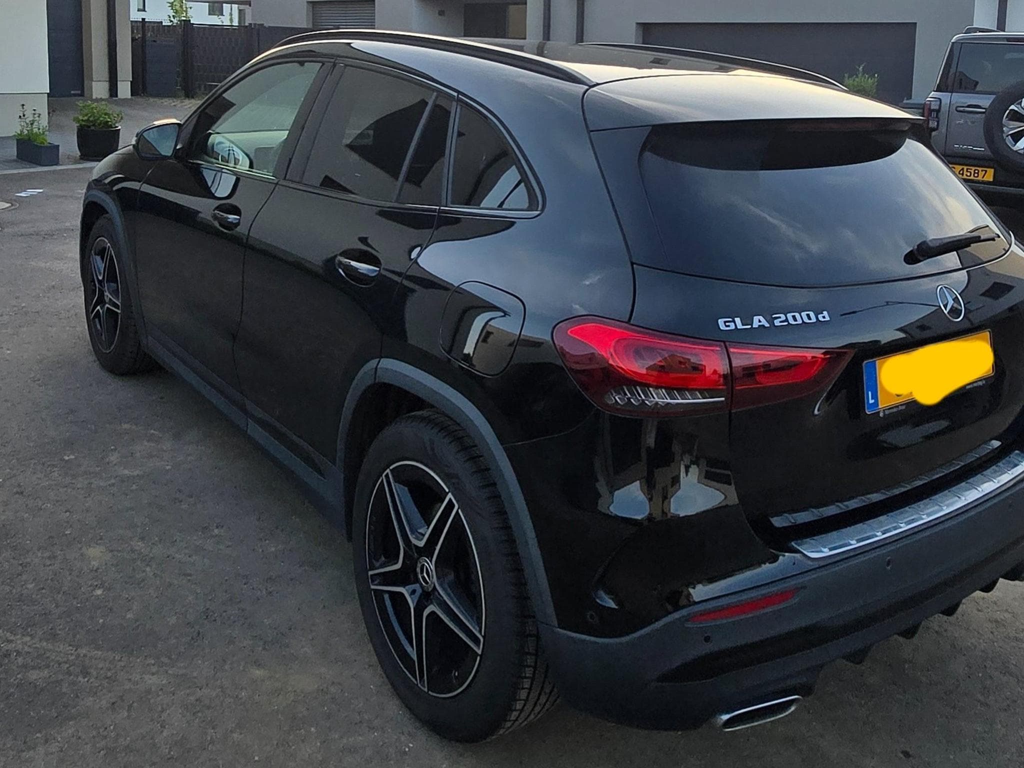 Mercedes GLA 200 4MATIC Amg line (2020) - Foto 3
