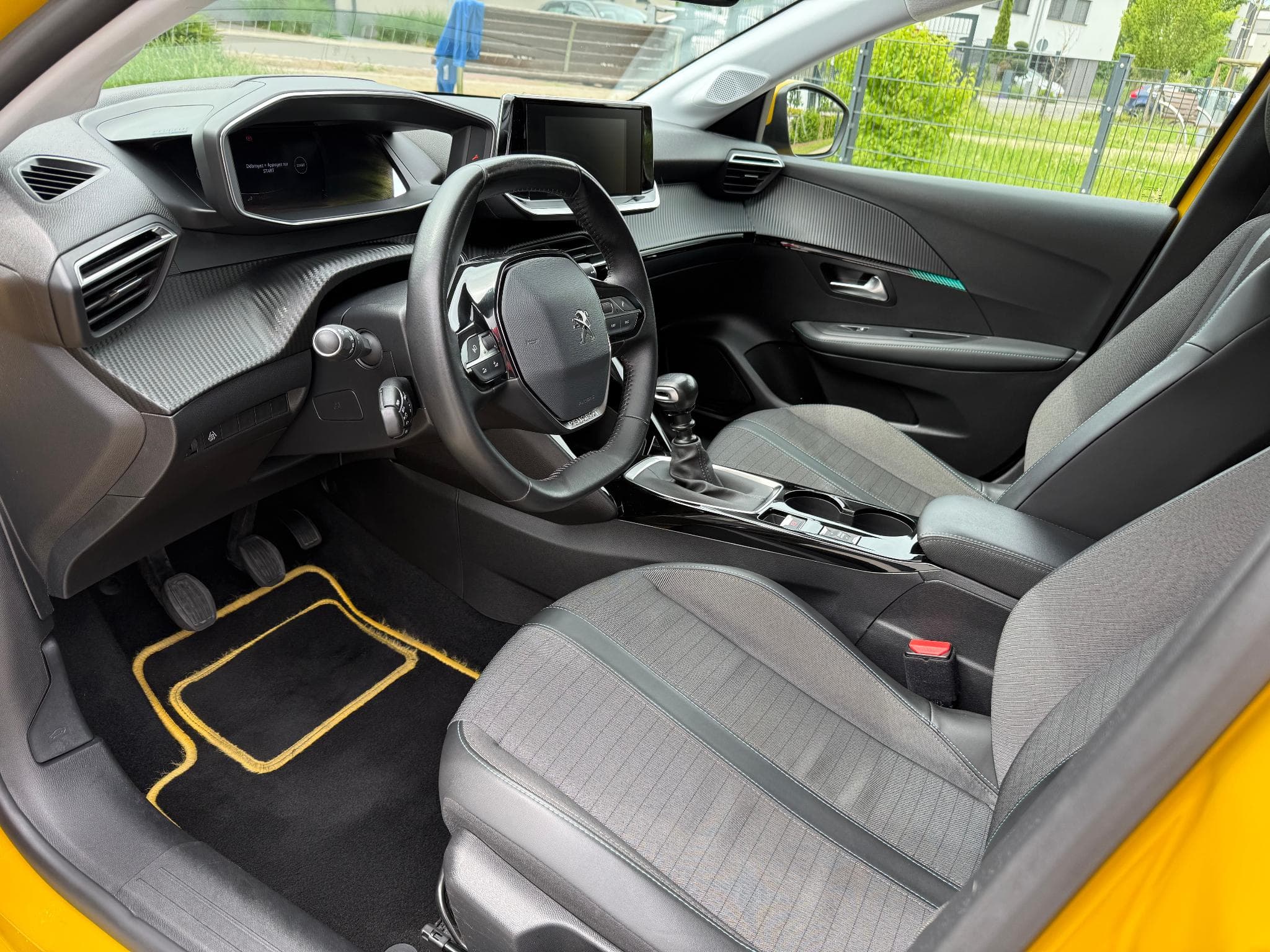 Peugeot 208 1.2 ALLURE 101 PS (2020) - Photo 5