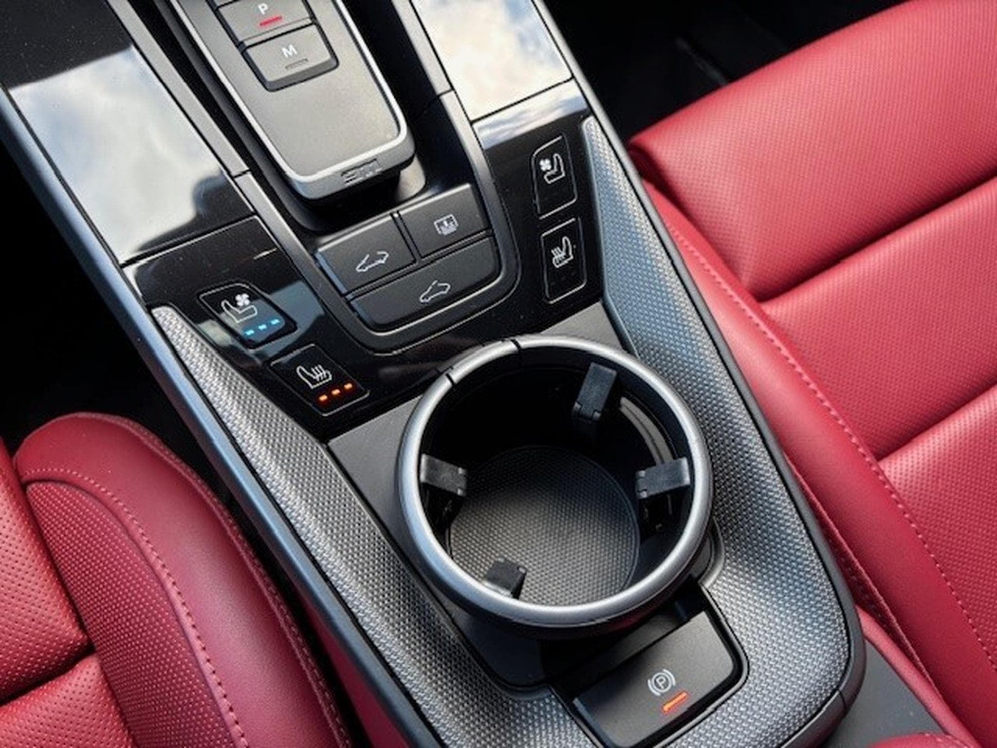 Porsche 992 CARRERA 4S (2024) - Photo 8