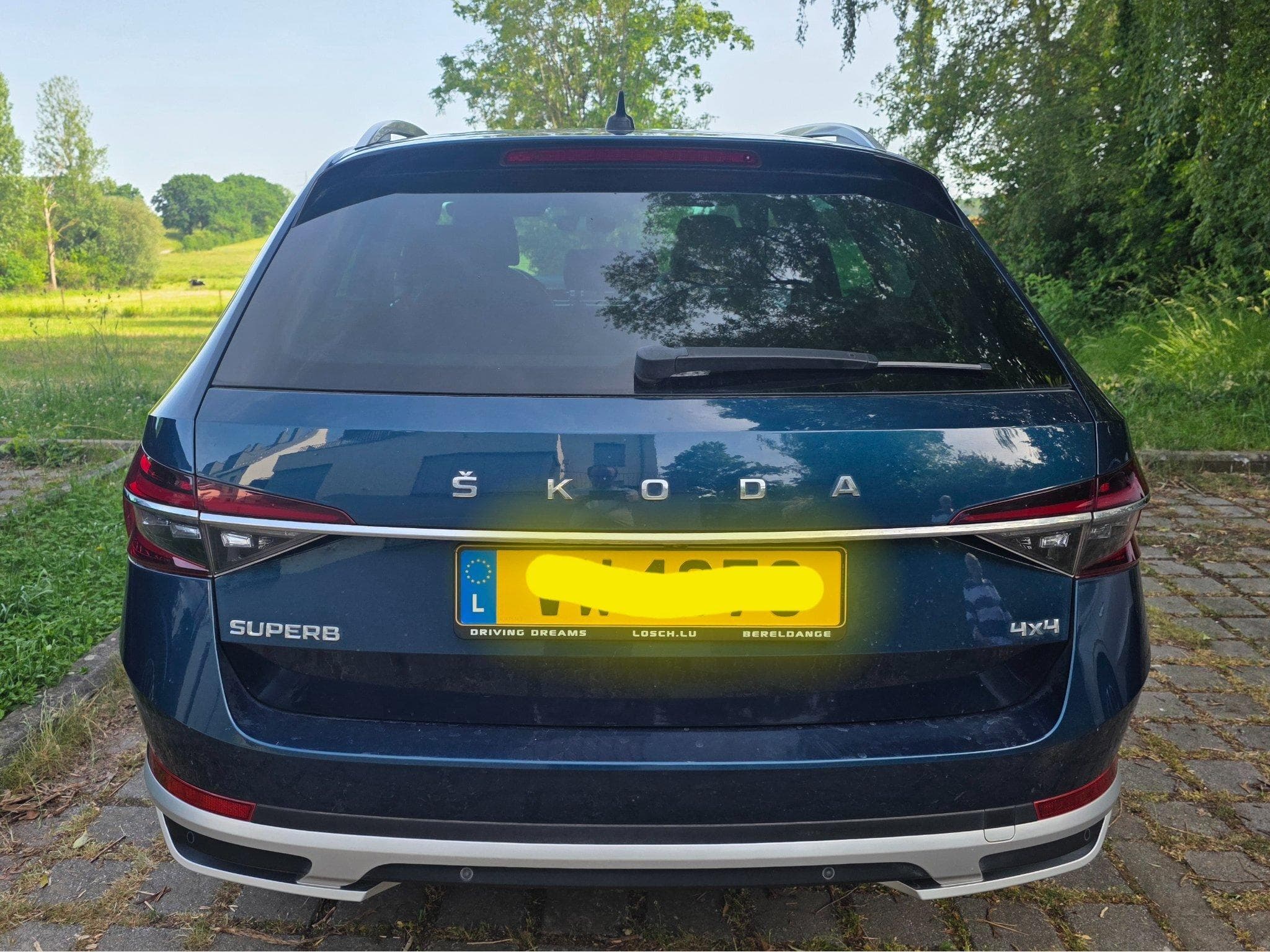 Skoda Superb Scout (2020) - Photo 2