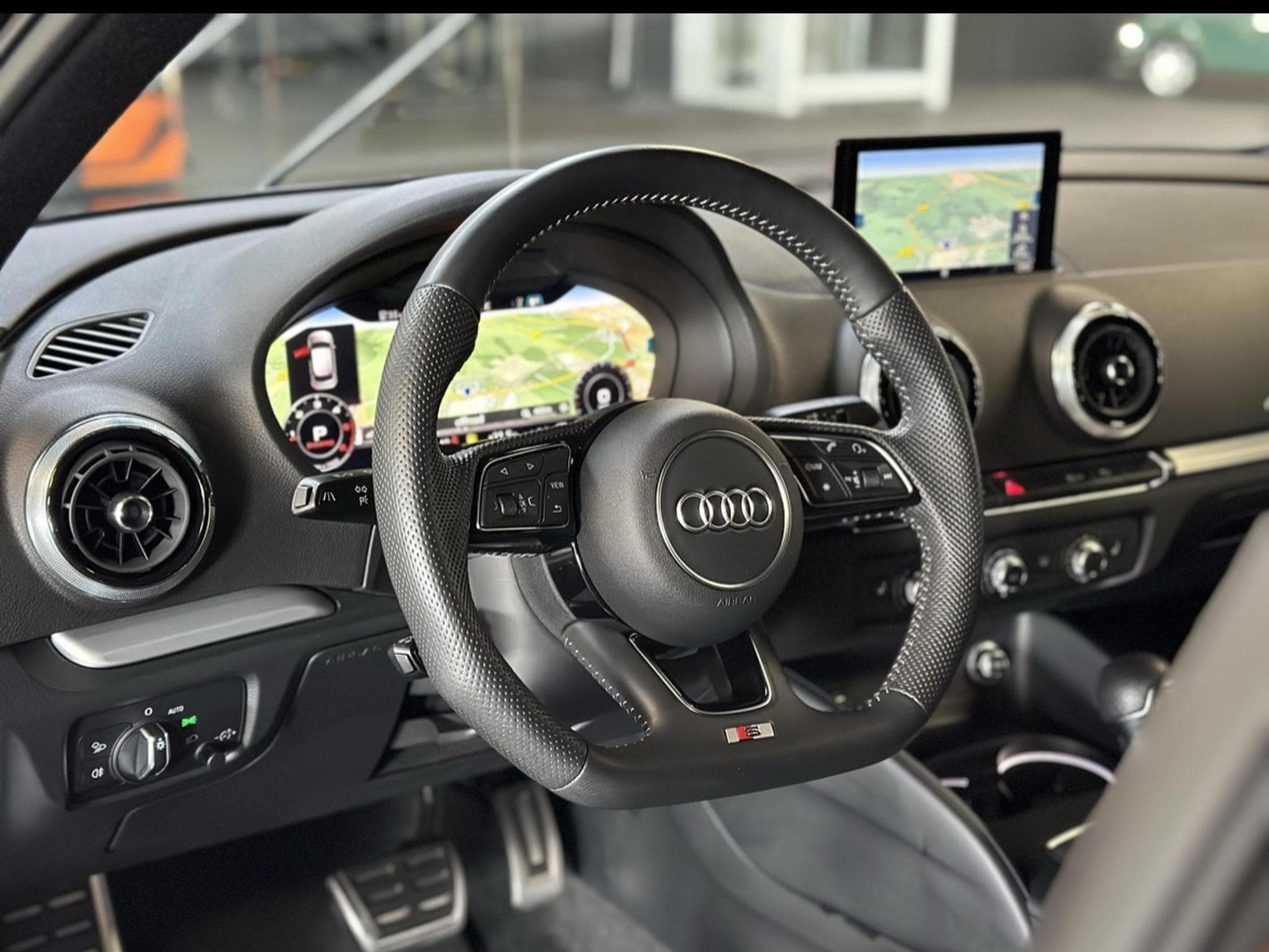 Audi A3 S-line (2019) - Photo 3