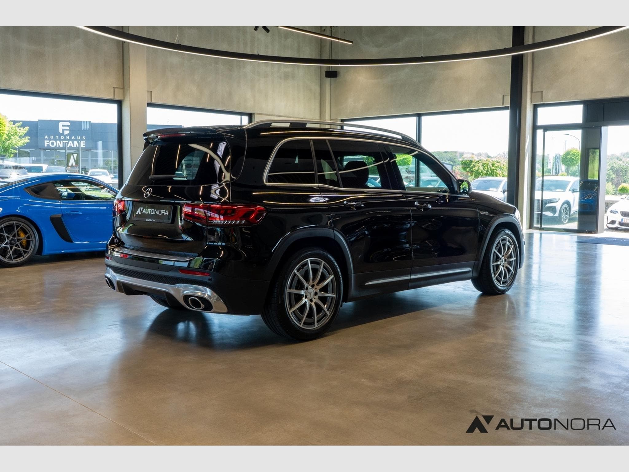 Mercedes GLB 35 AMG (2023) - Photo 4