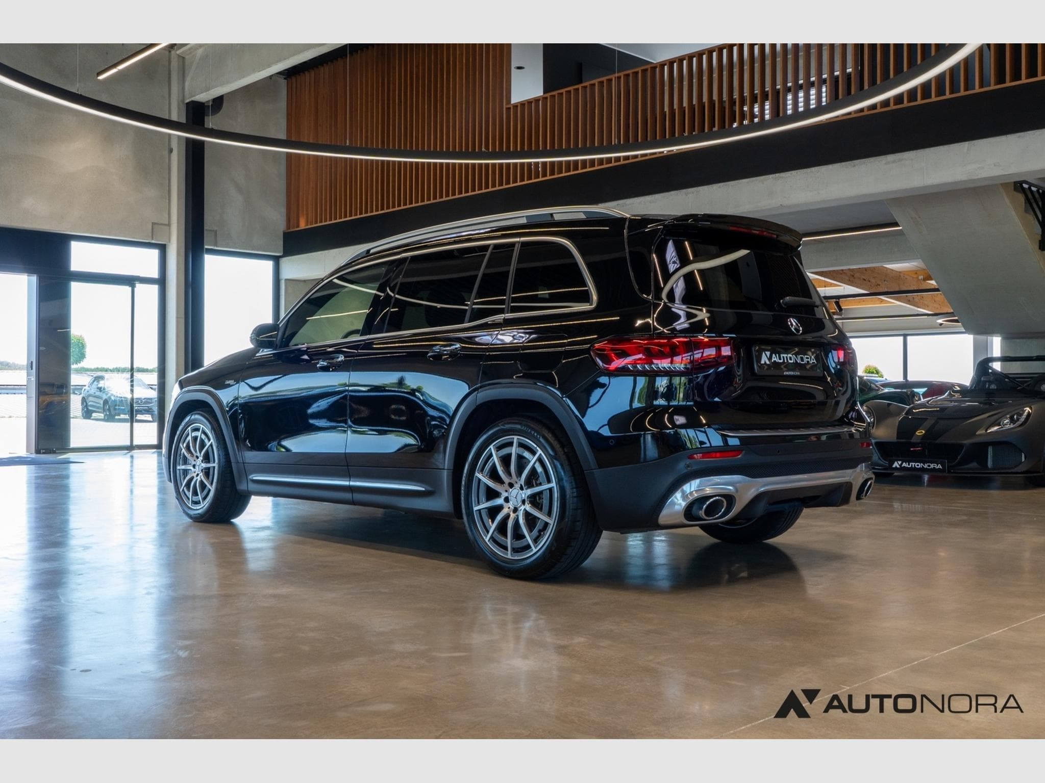 Mercedes GLB 35 AMG (2023) - Photo 8
