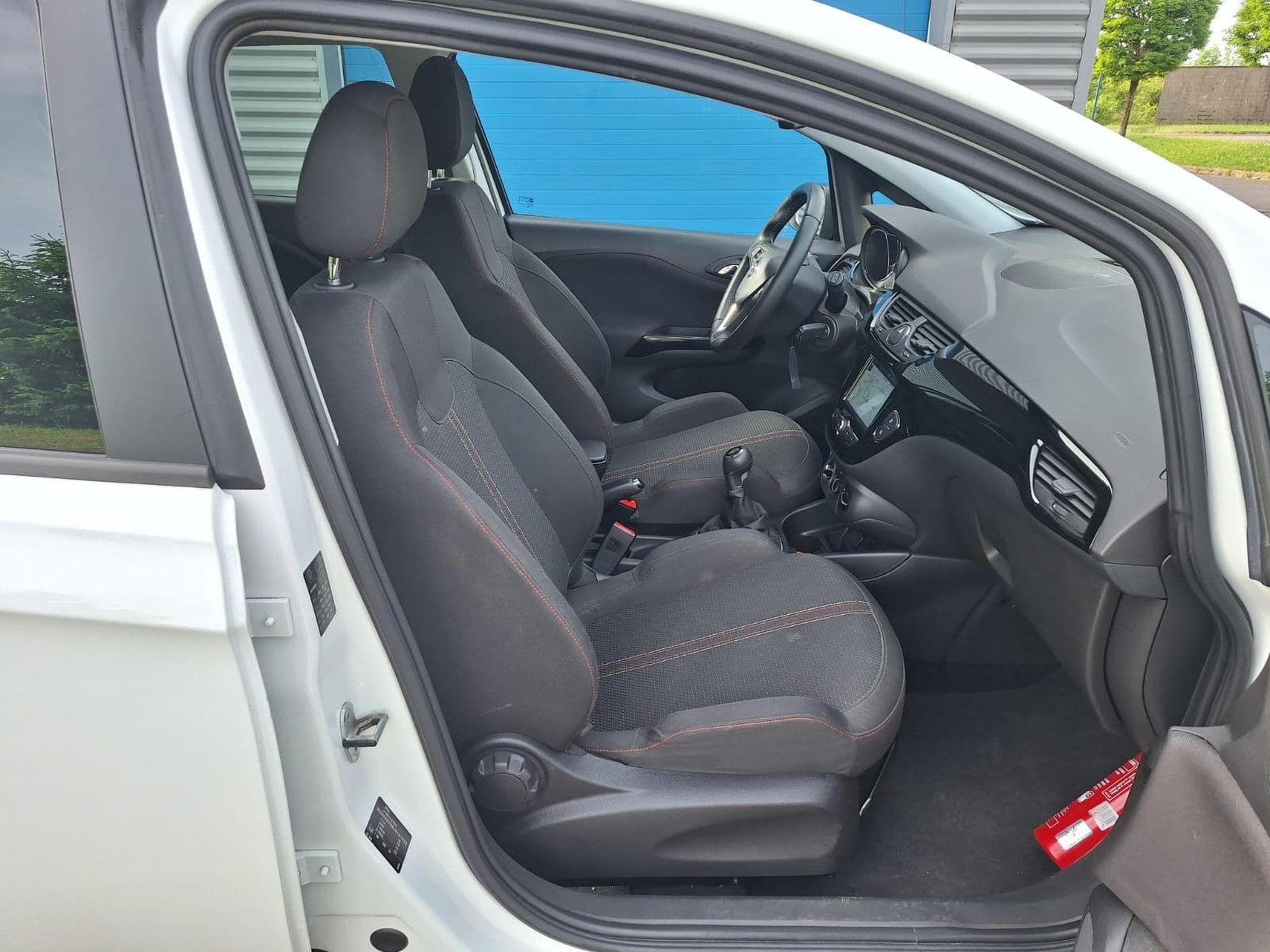 Opel Corsa E 1.3 cdti 75ch black edition (2018) - Foto 11