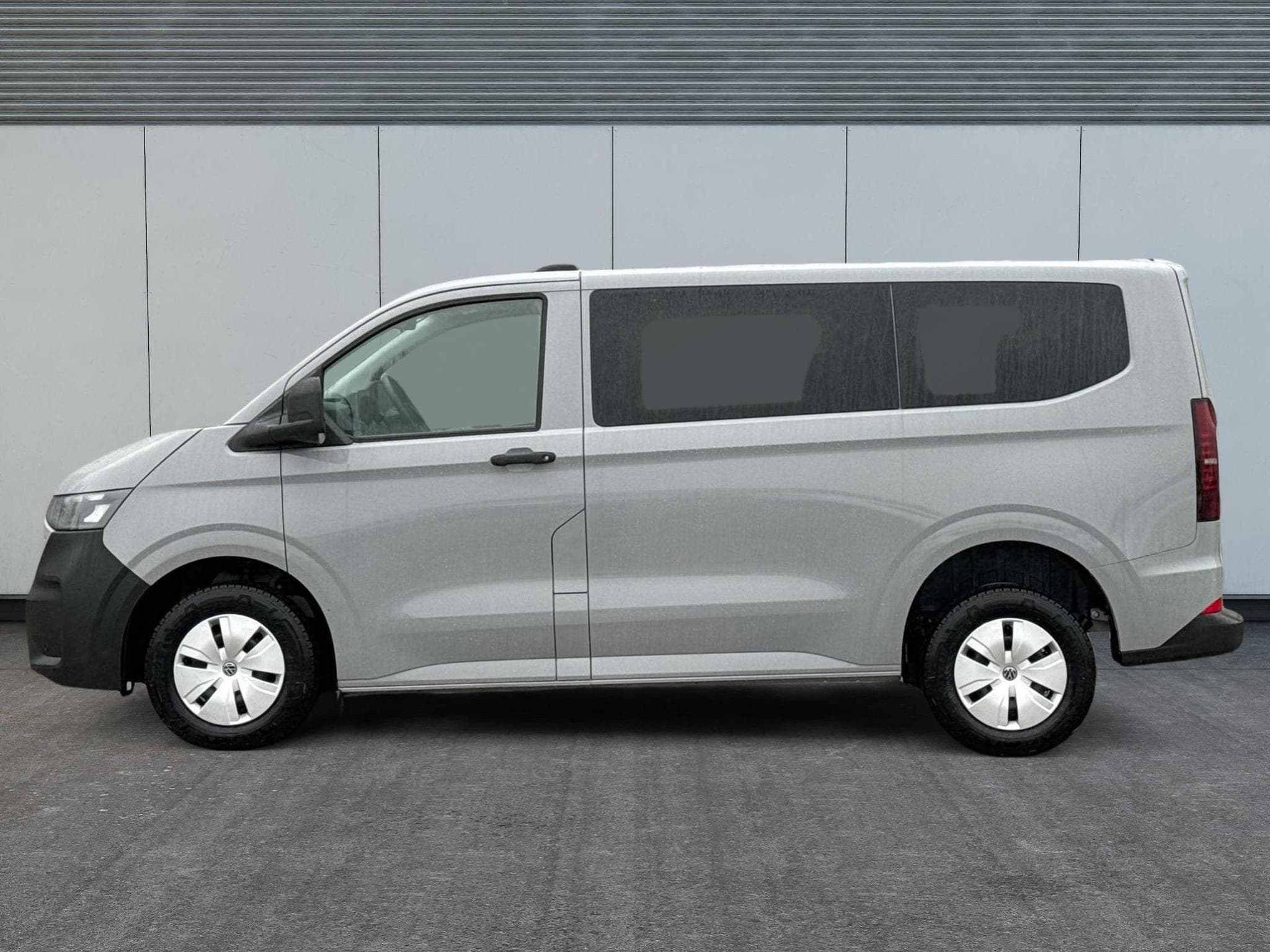 VW T7 Basis (2026) - Photo 2