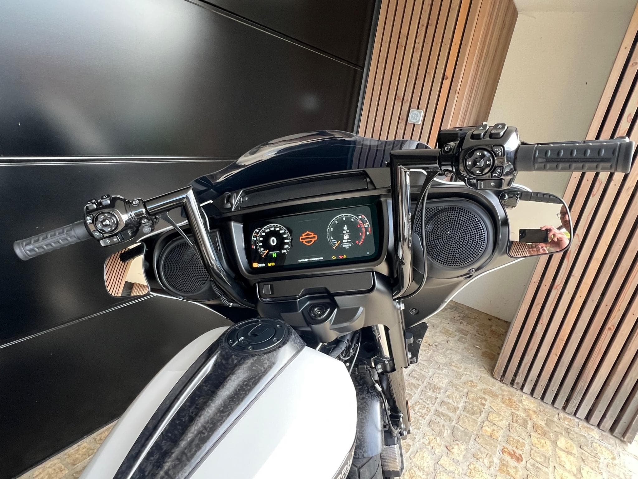 Harley-Davidson Street Glide (2024) - Photo 5