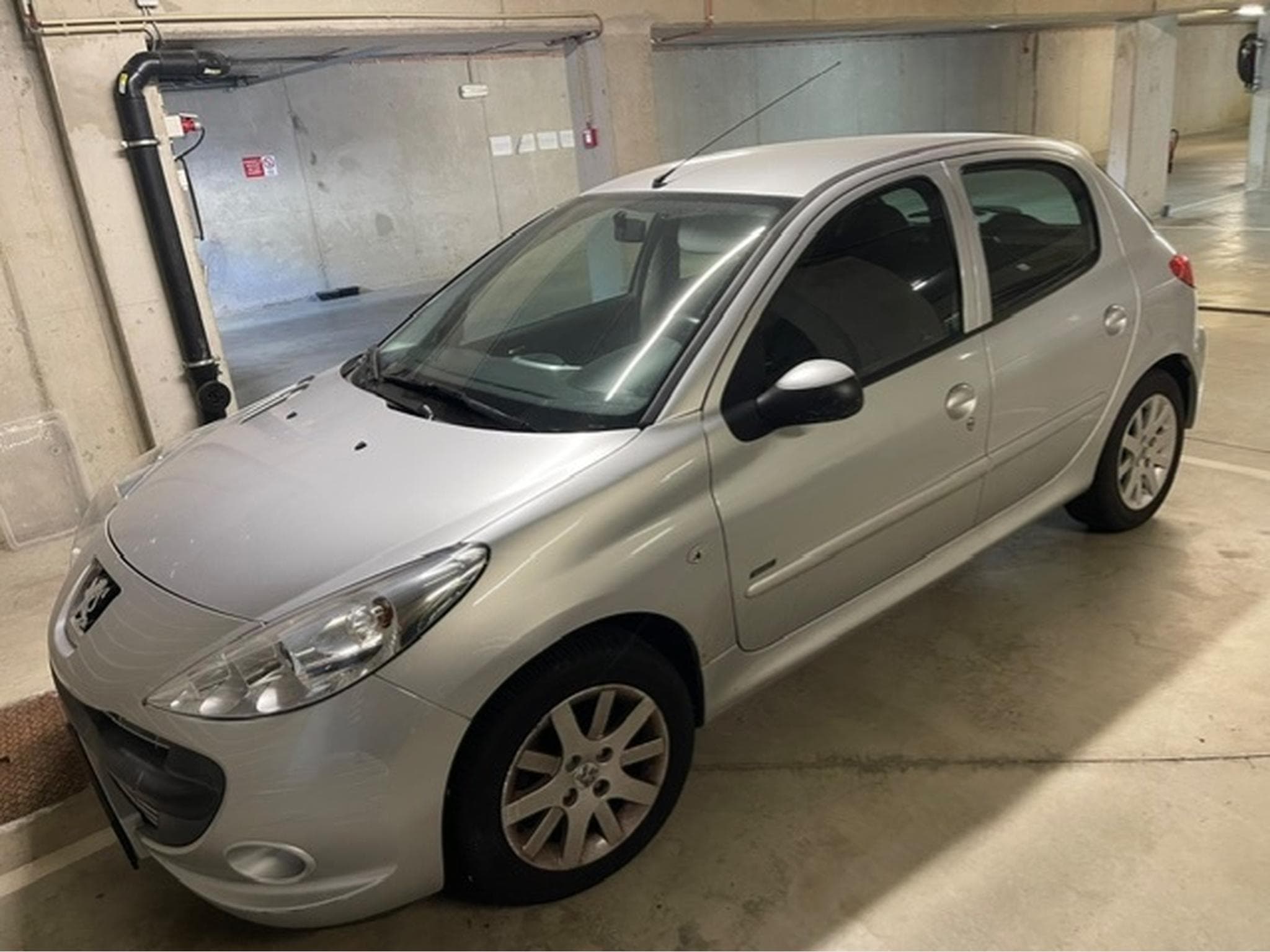 Peugeot 206+ (2011) - Photo 1