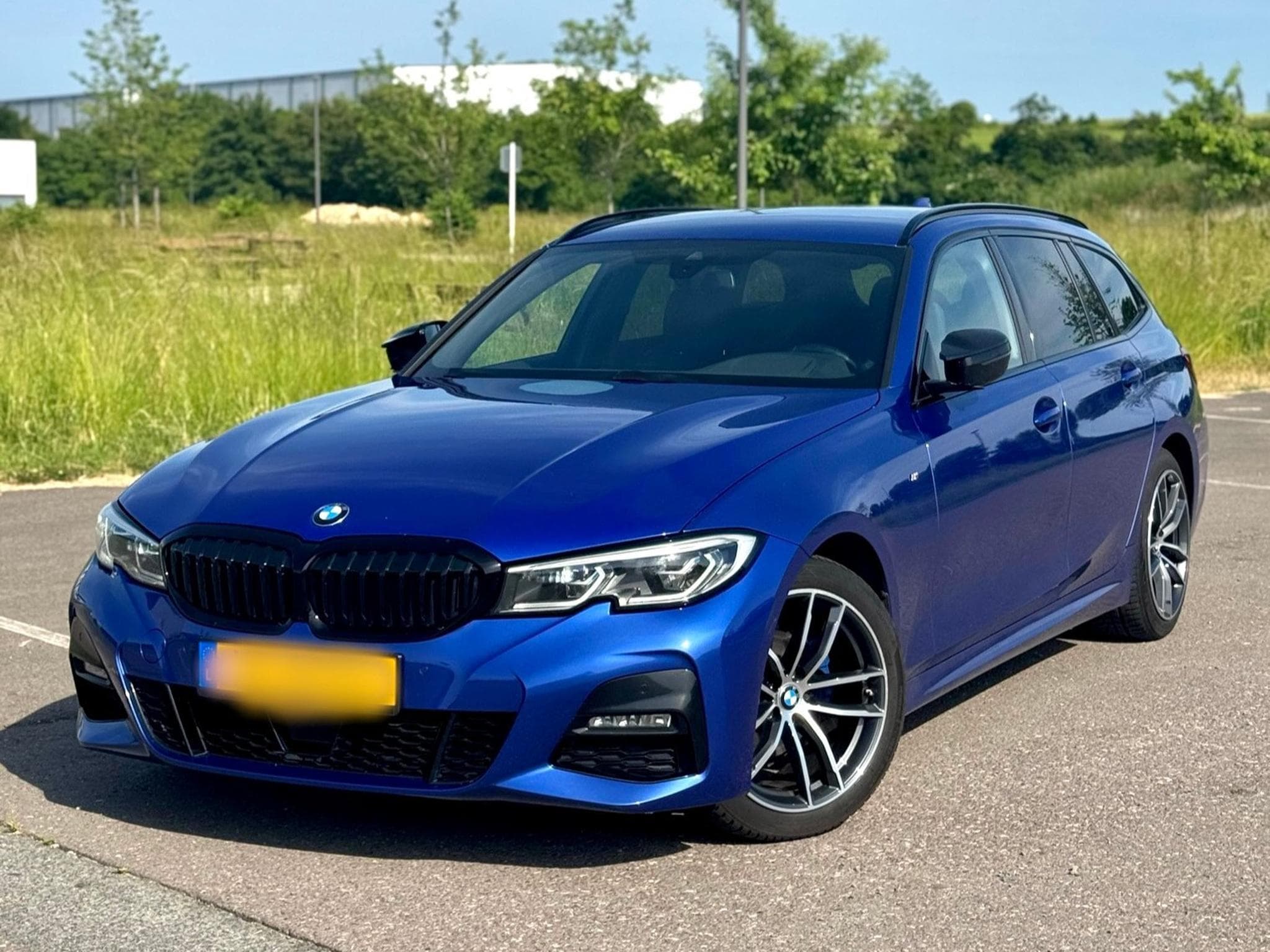 BMW 318 Pack M (2021) - Photo 1