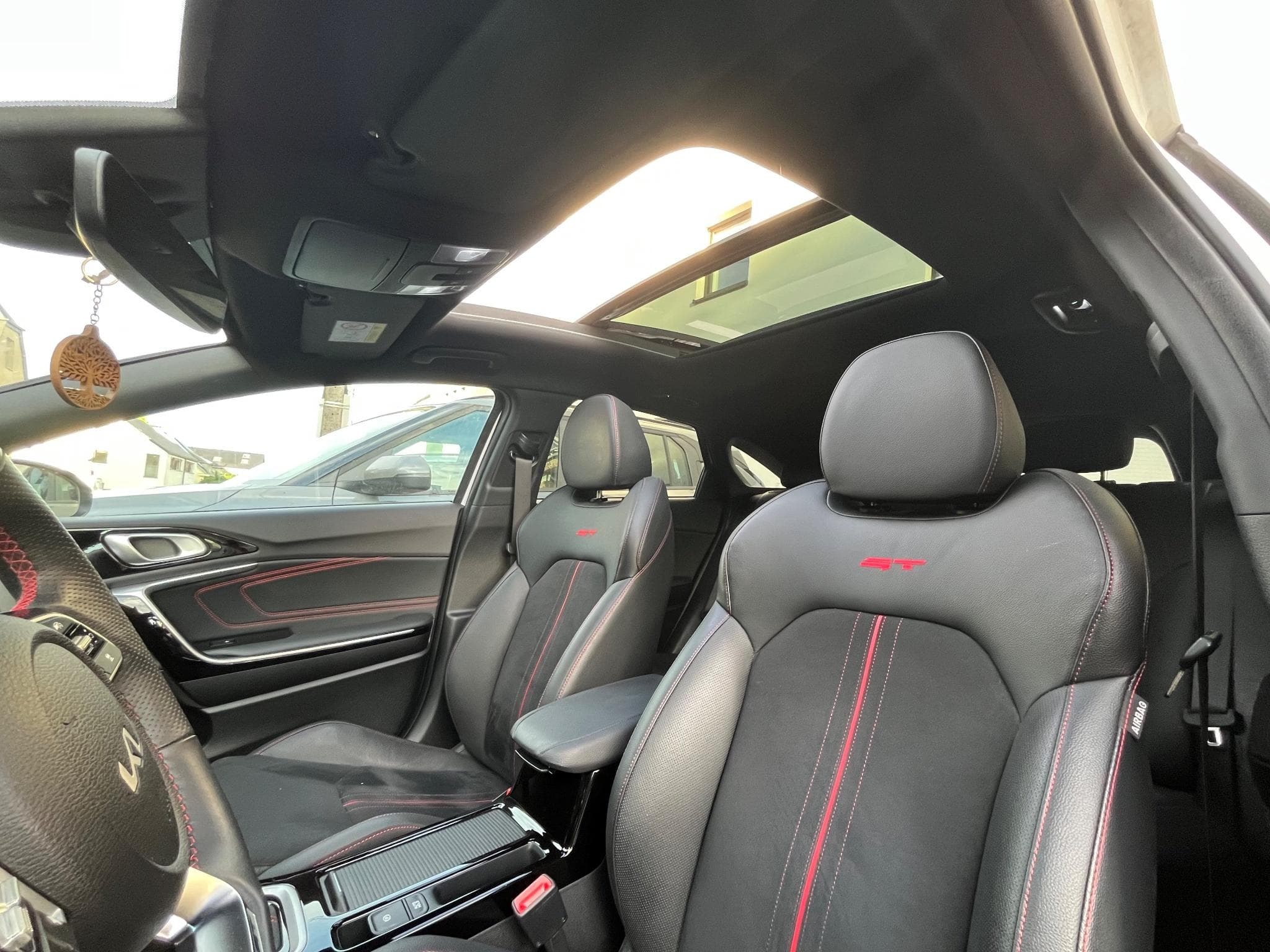 Kia ProCeed GT (2024) - Photo 7
