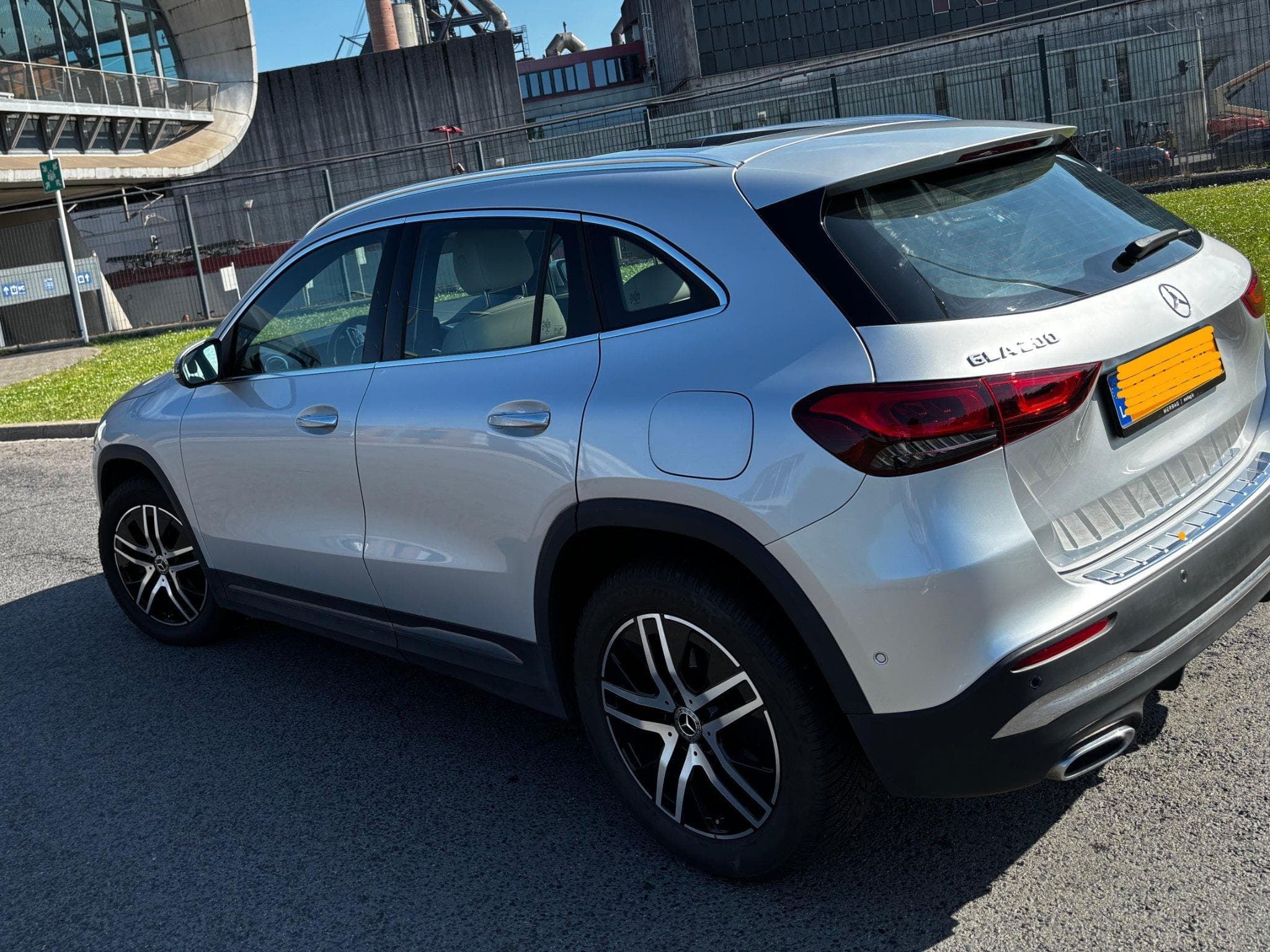 Mercedes GLA 200 E Multi+Kamera+AHK+Night+19 (2022) - Photo 2
