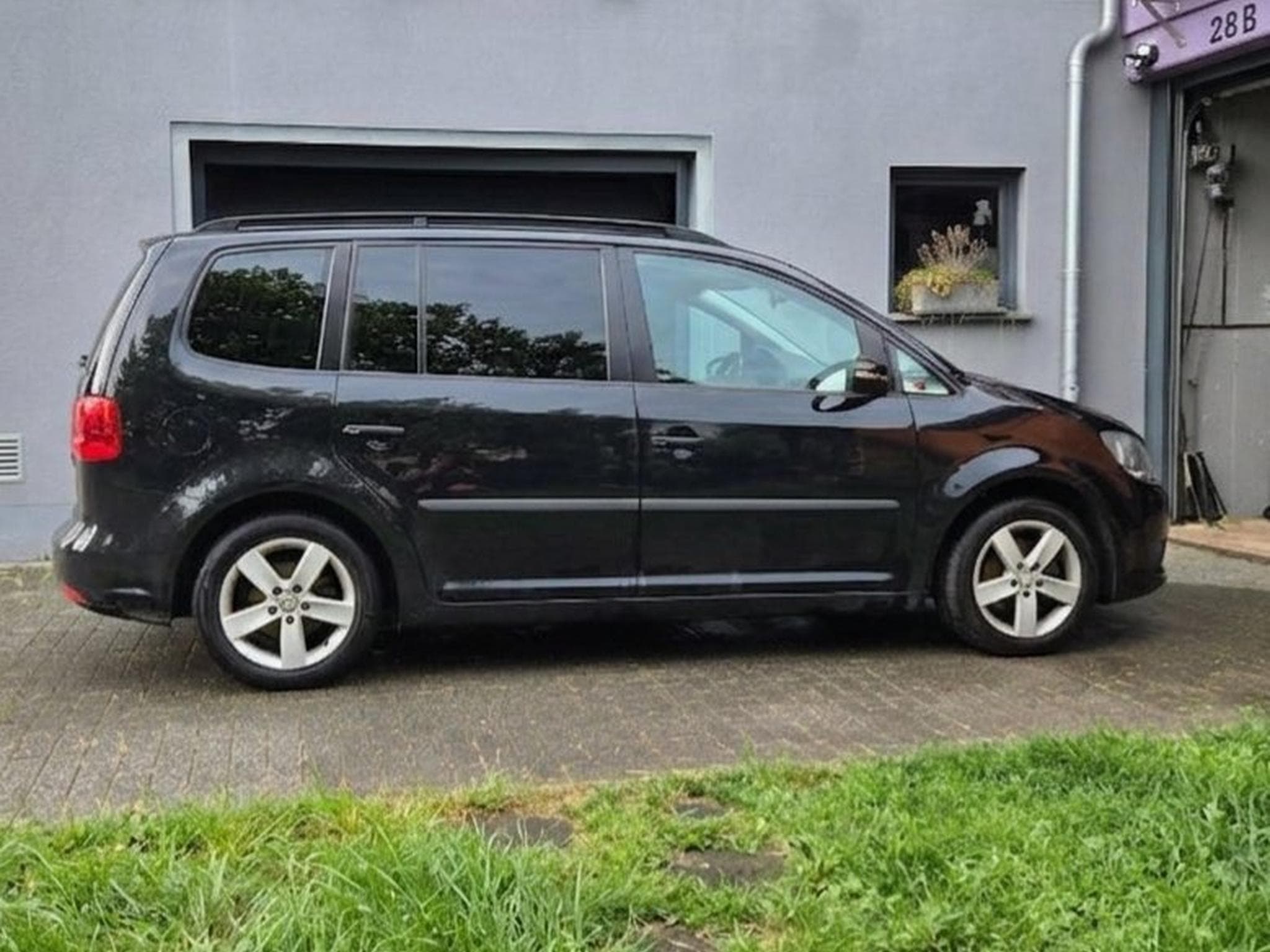 VW Touran (2014) - Photo 3