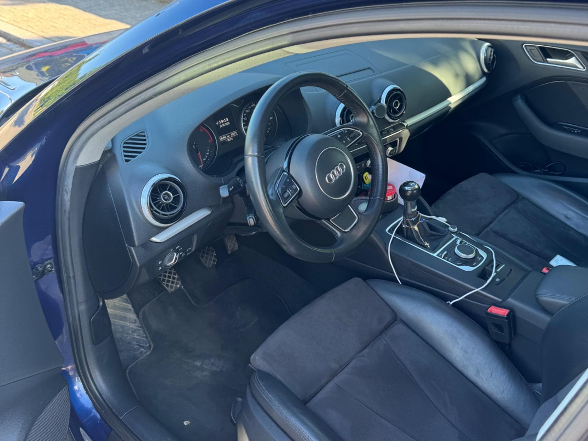 Audi A3 S-line (2016) - Photo 2
