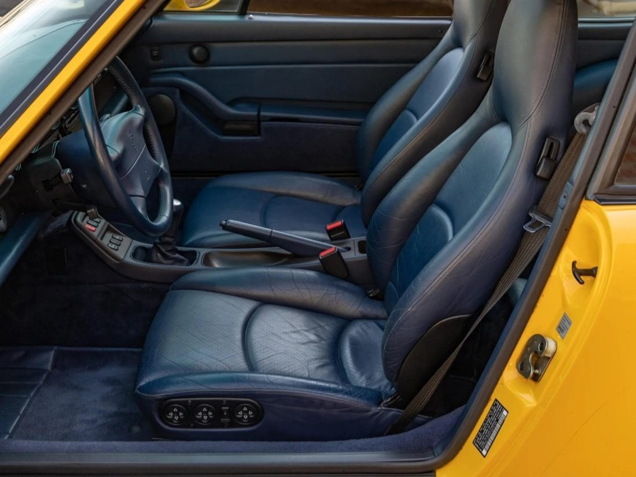 Porsche 911 Turbo (1996) - Photo 3