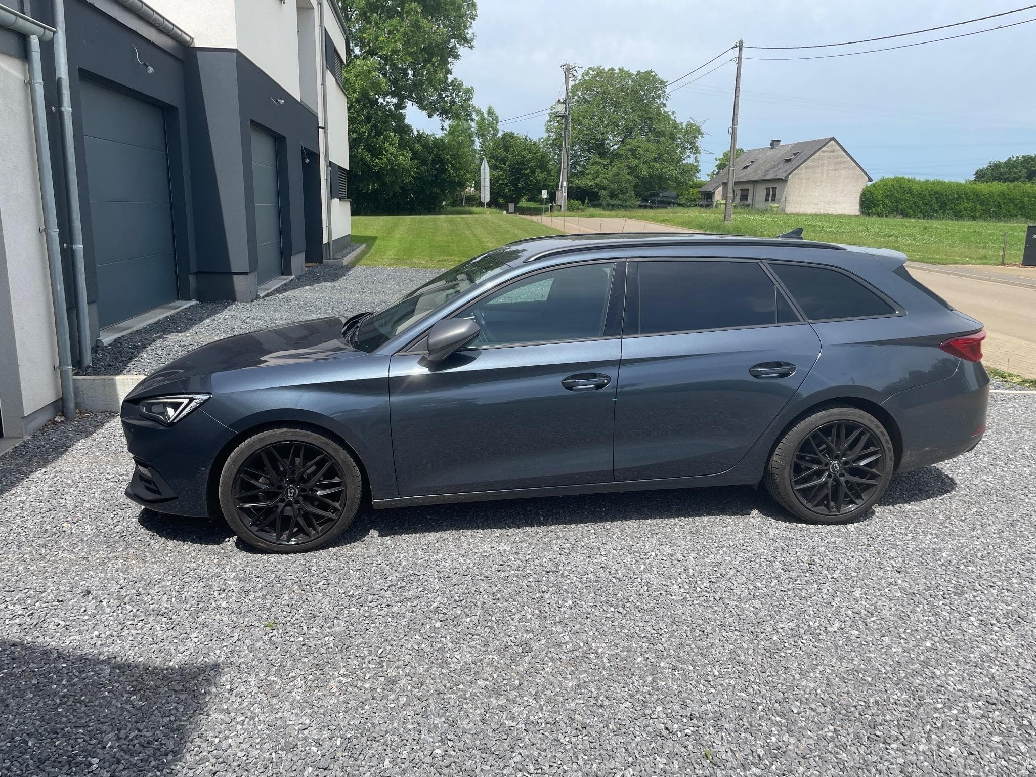Seat Leon FR 1.5l 130cv (2020) - Photo 2