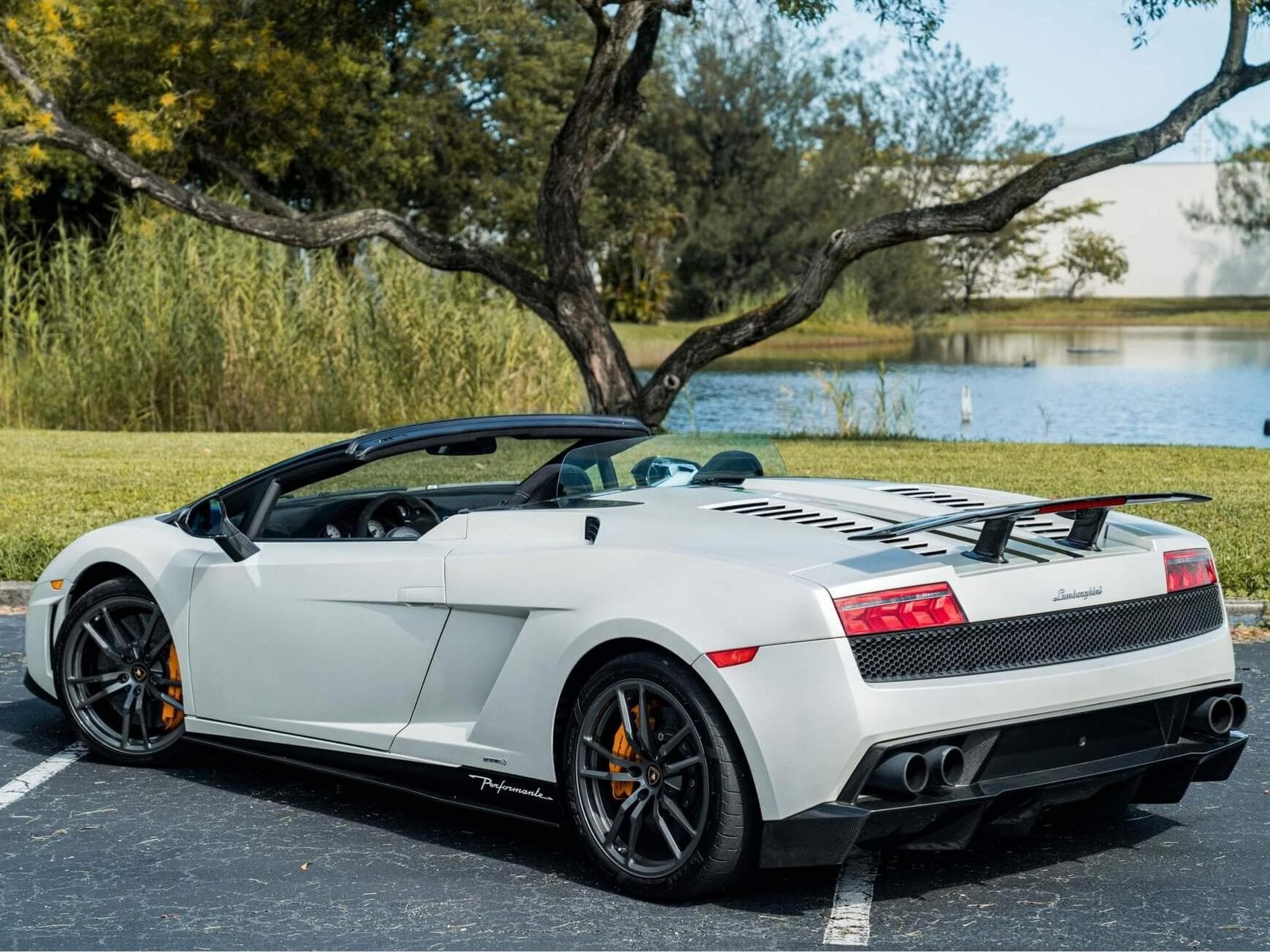 Lamborghini Gallardo PERFORMANTE SPYDER (2012) - Foto 3