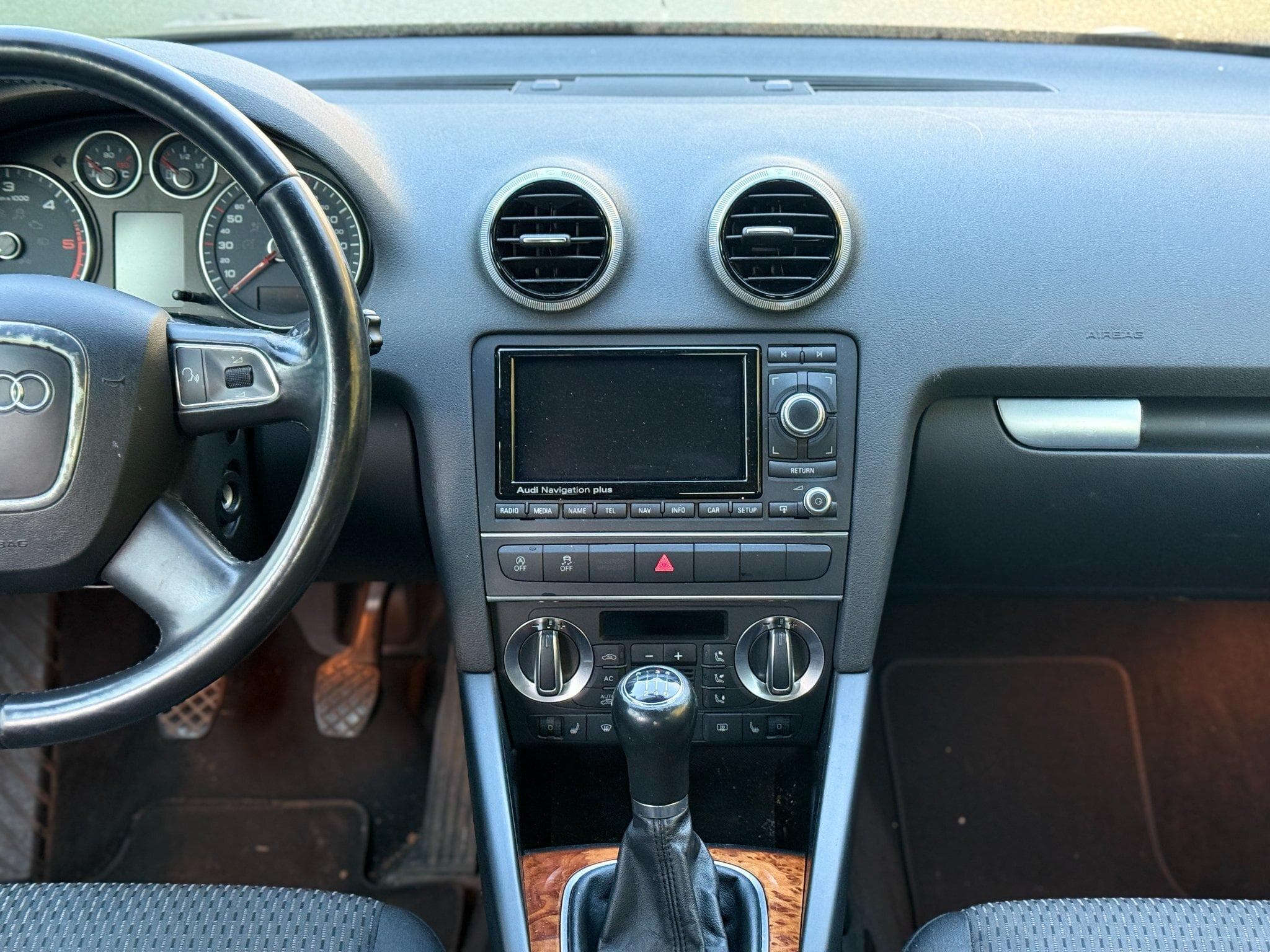 Audi A3 2.0 Tdi Sportback 140 (2011) - Photo 9