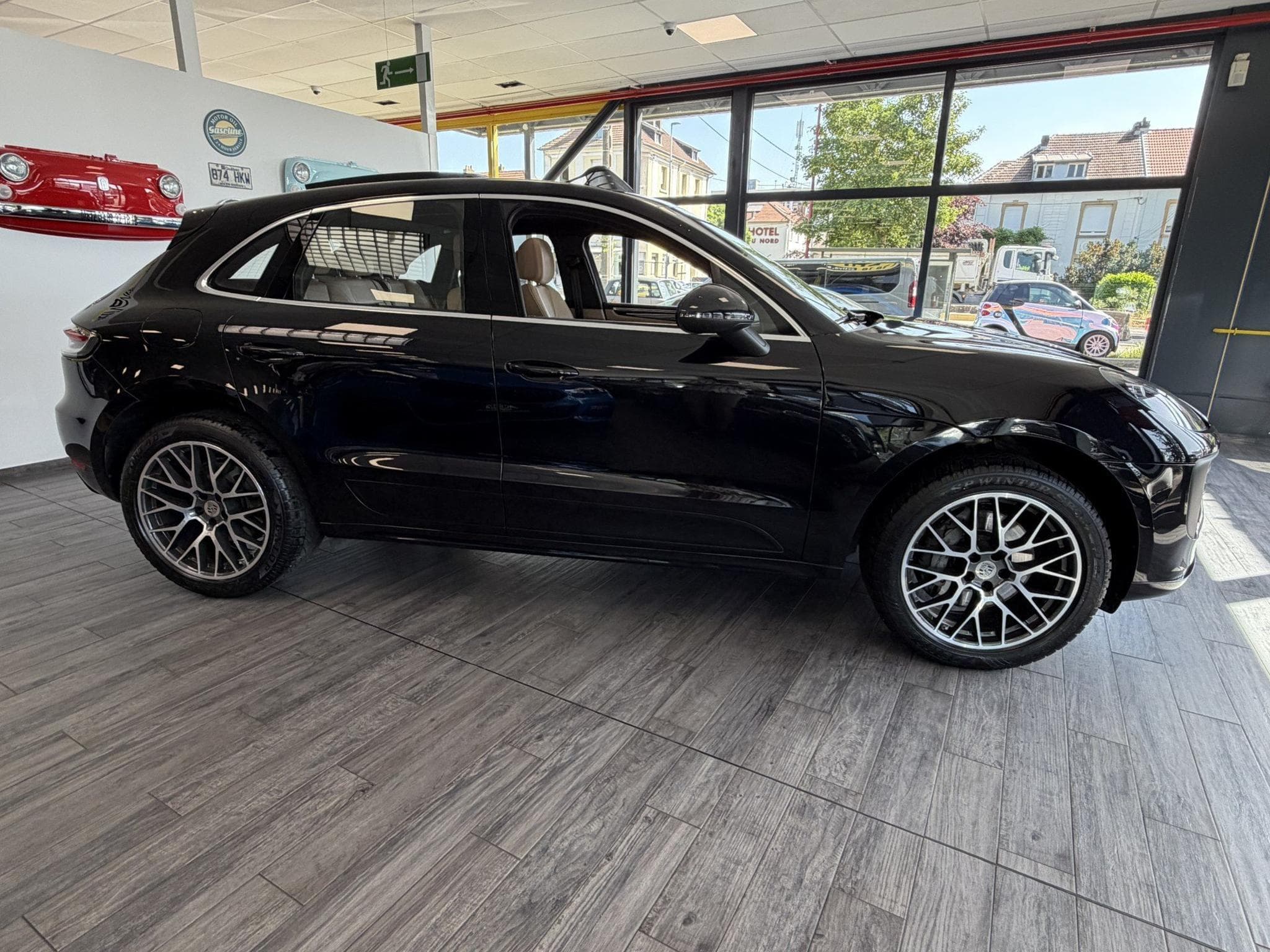 Porsche Macan 3.0L V6 S (2021) - Photo 2