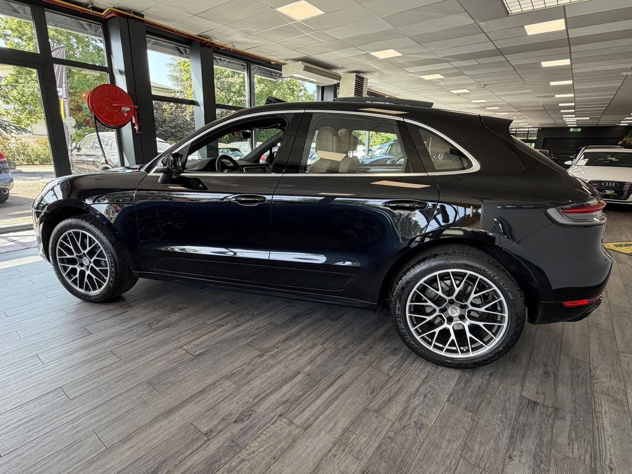 Porsche Macan 3.0L V6 S (2021) - Photo 4