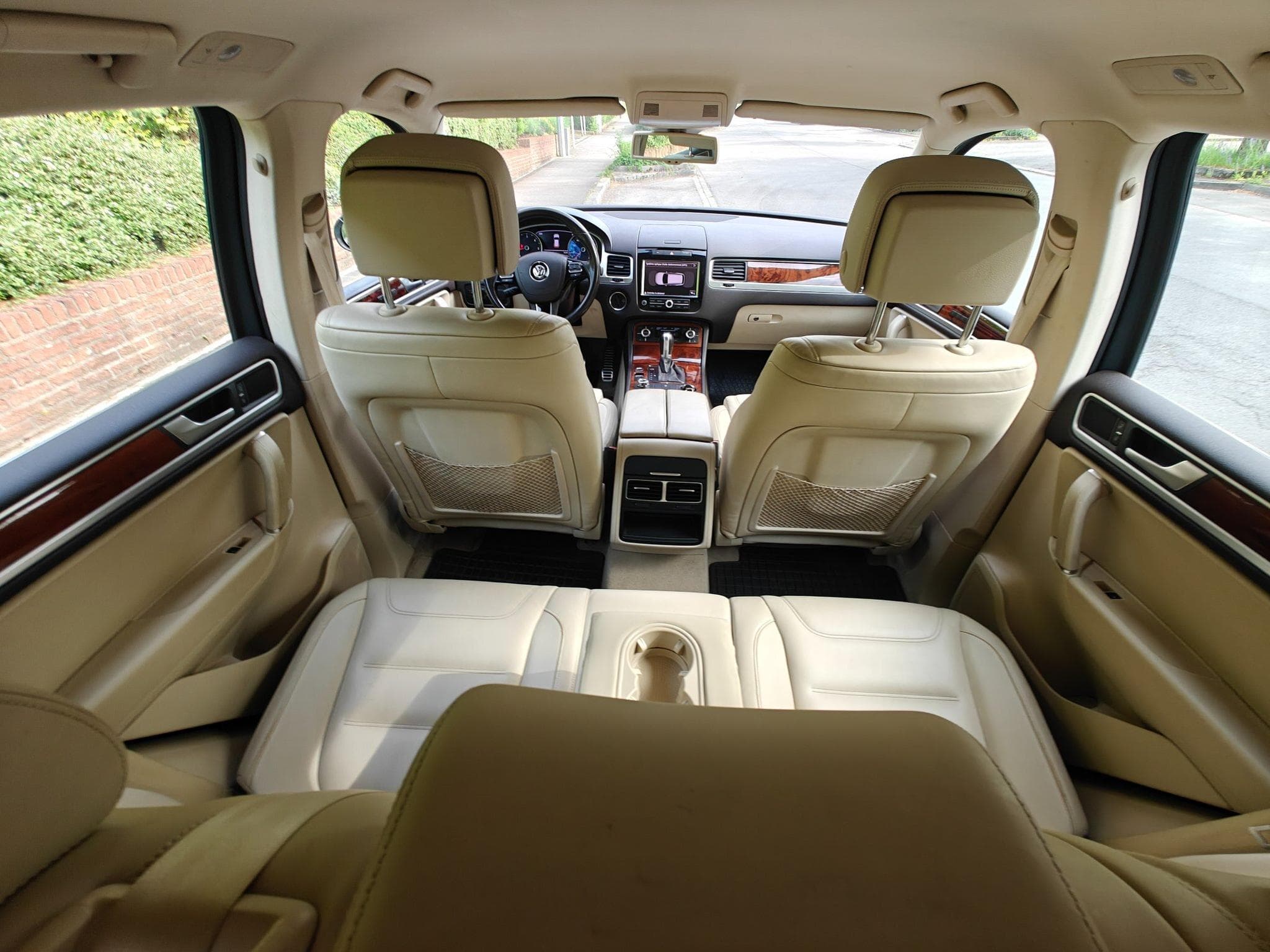 VW Touareg 4.2 V8 TDI 350ch (2011) - Photo 10