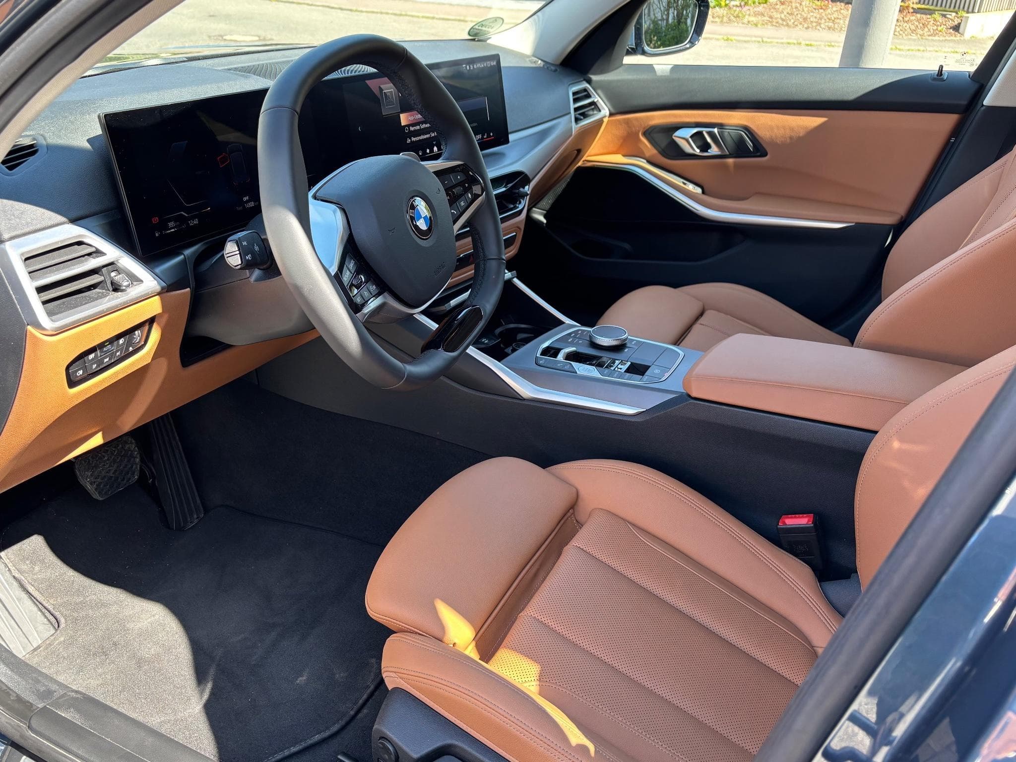 BMW 318 318 Touring (2024) - Photo 6