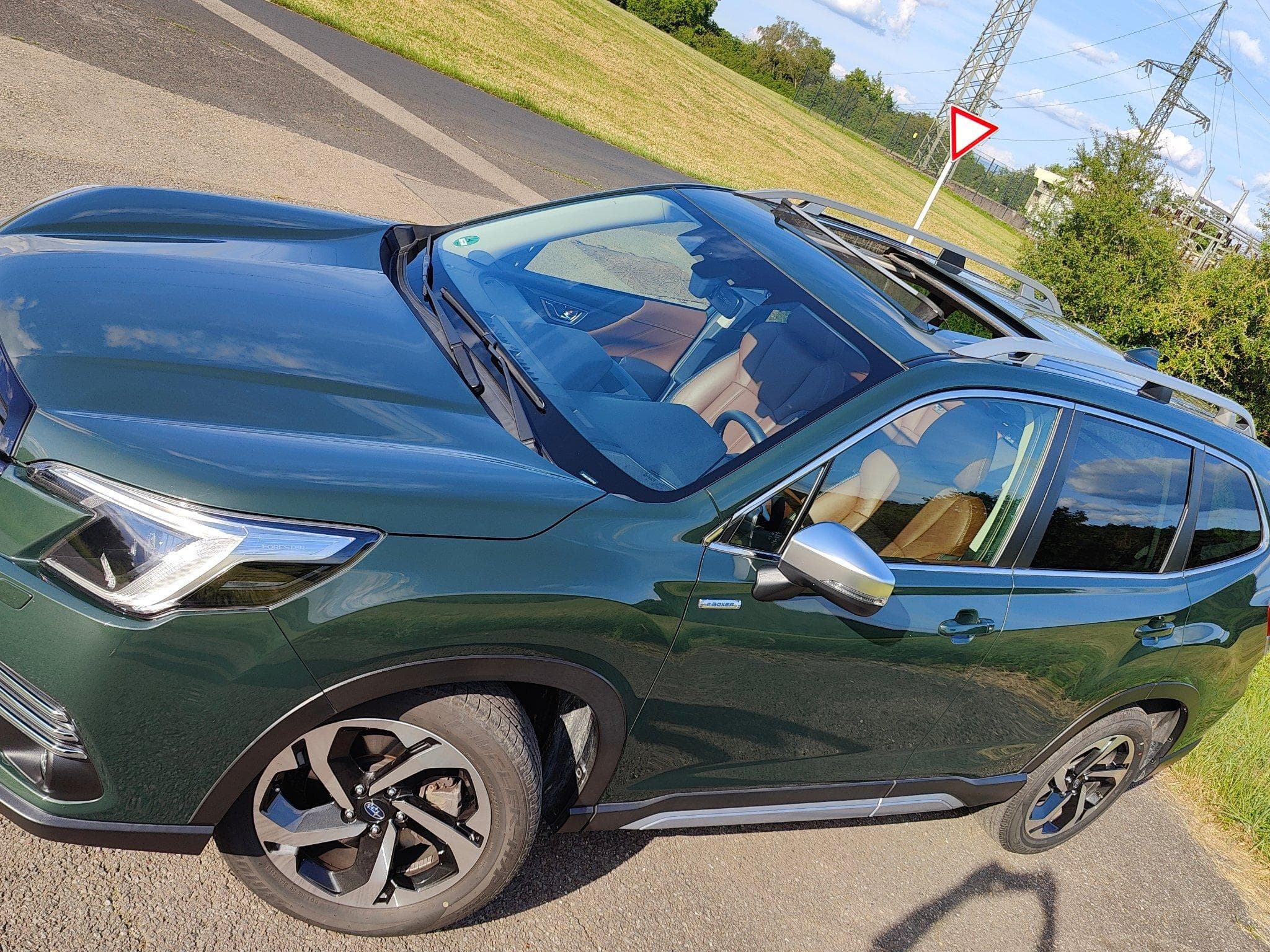Subaru Forester Premium Platinum (2024) - Foto 12