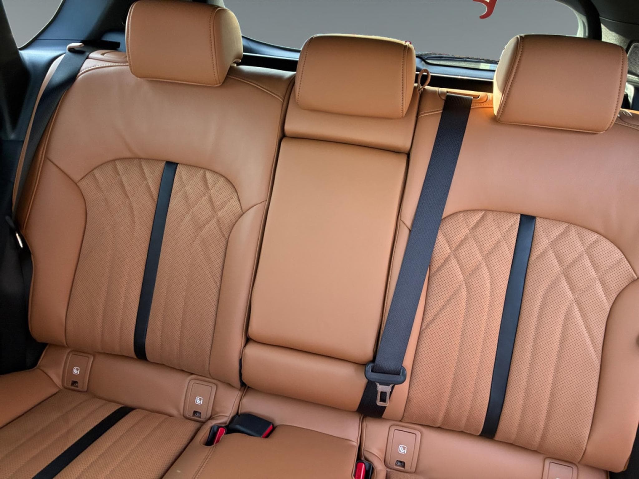 Mazda CX-60 2.5L e-SKYACTIV PHEV 327 hp 8AT AWD HOMURA (2026) - Photo 15