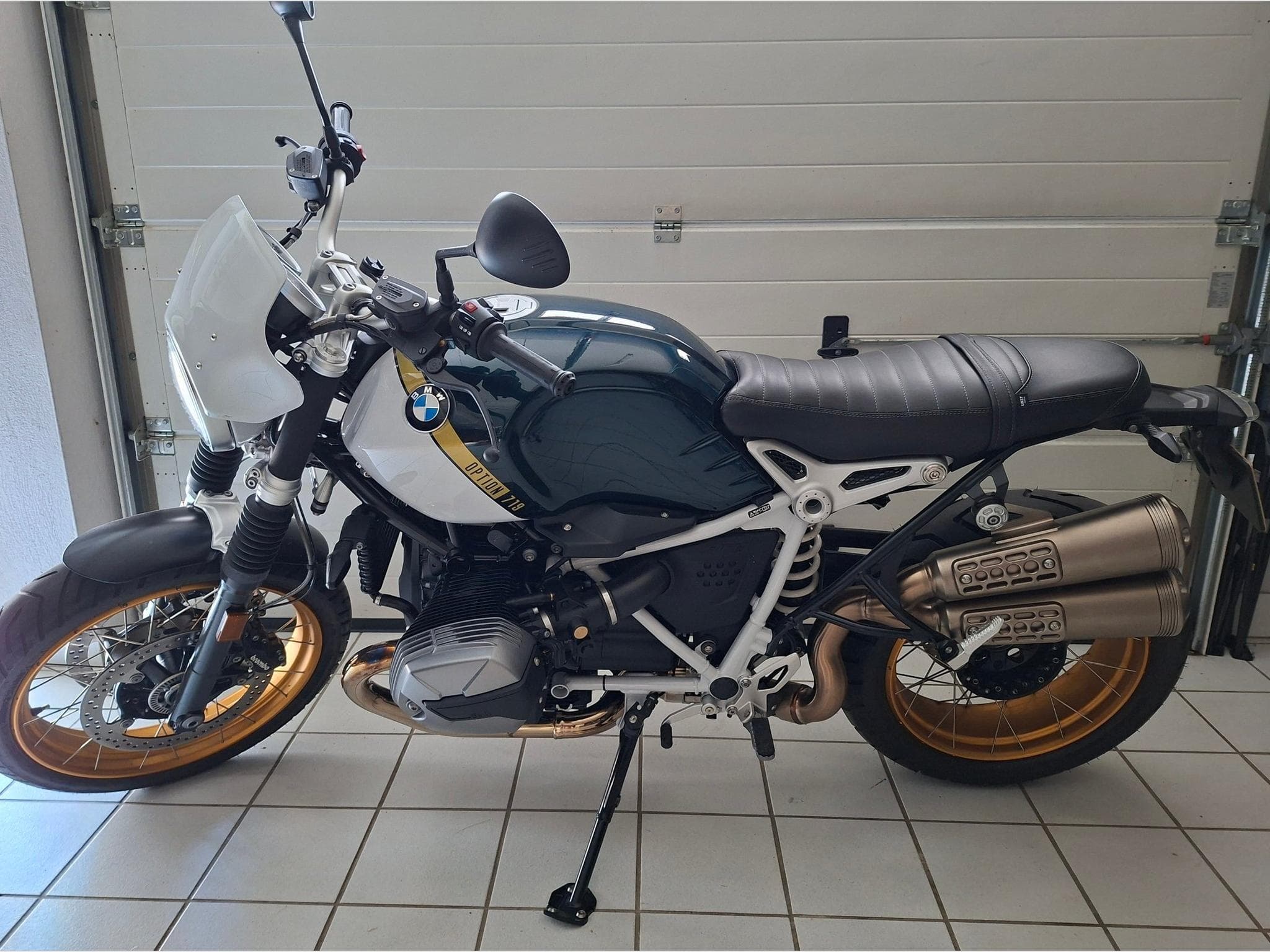 BMW R R nineT Scrambler (2025) - Photo 2