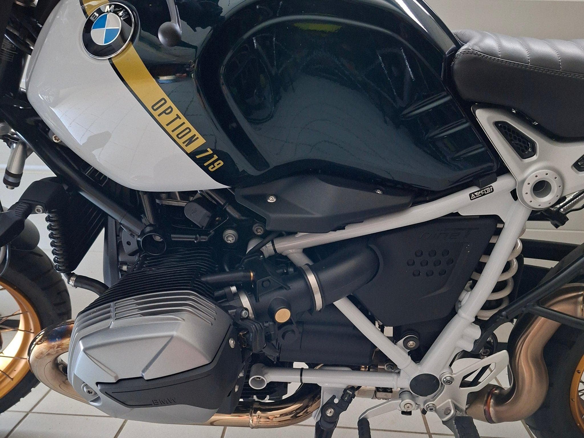 BMW R R nineT Scrambler (2025) - Photo 3