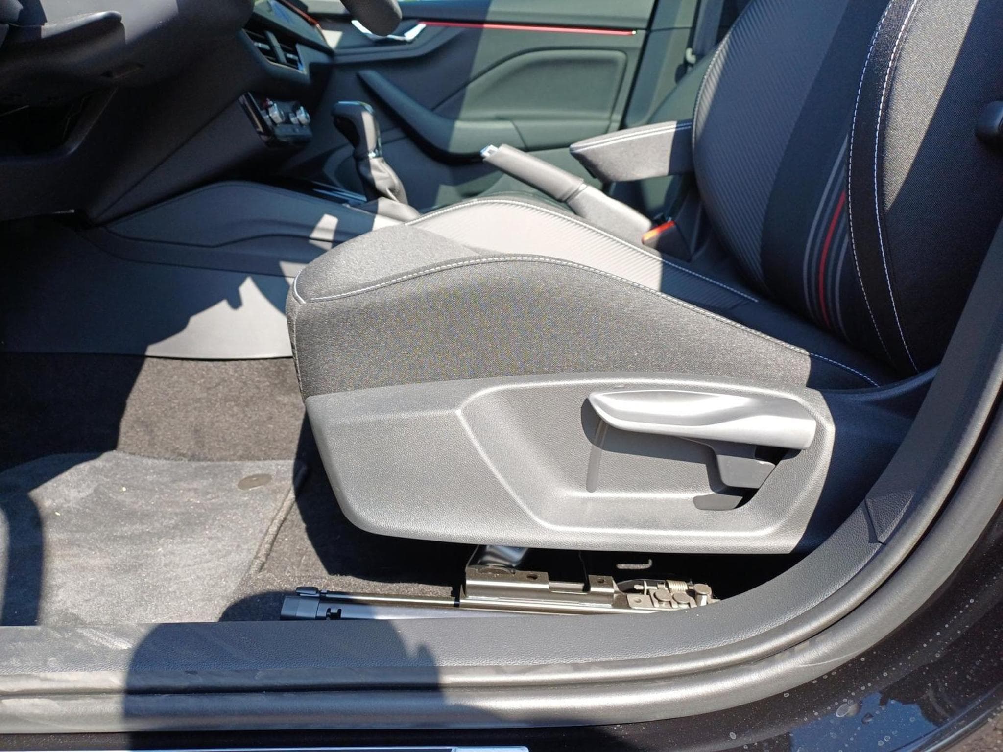 Skoda Kamiq Monte Carlo (2025) - Foto 20