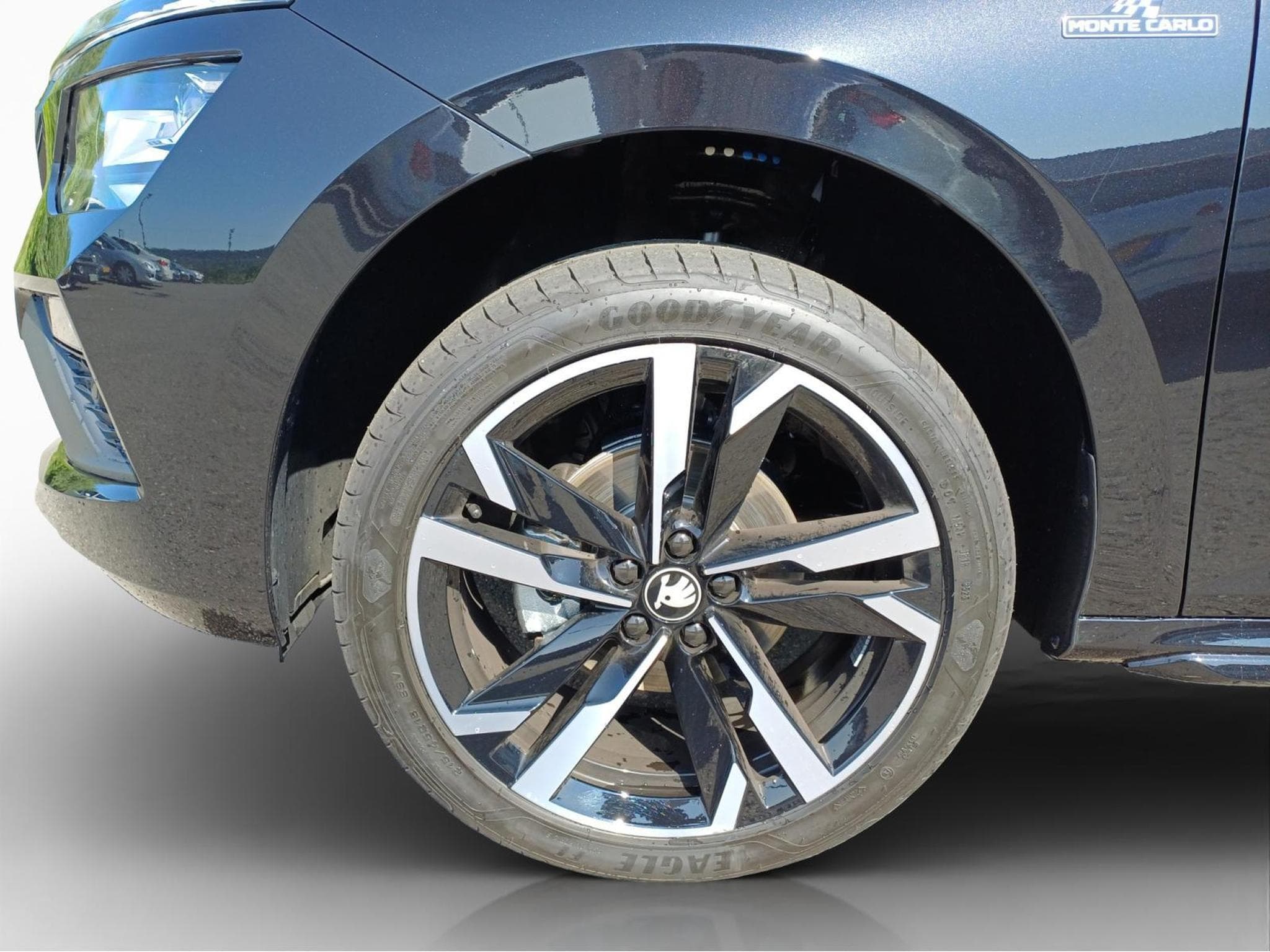 Skoda Kamiq Monte Carlo (2025) - Foto 8