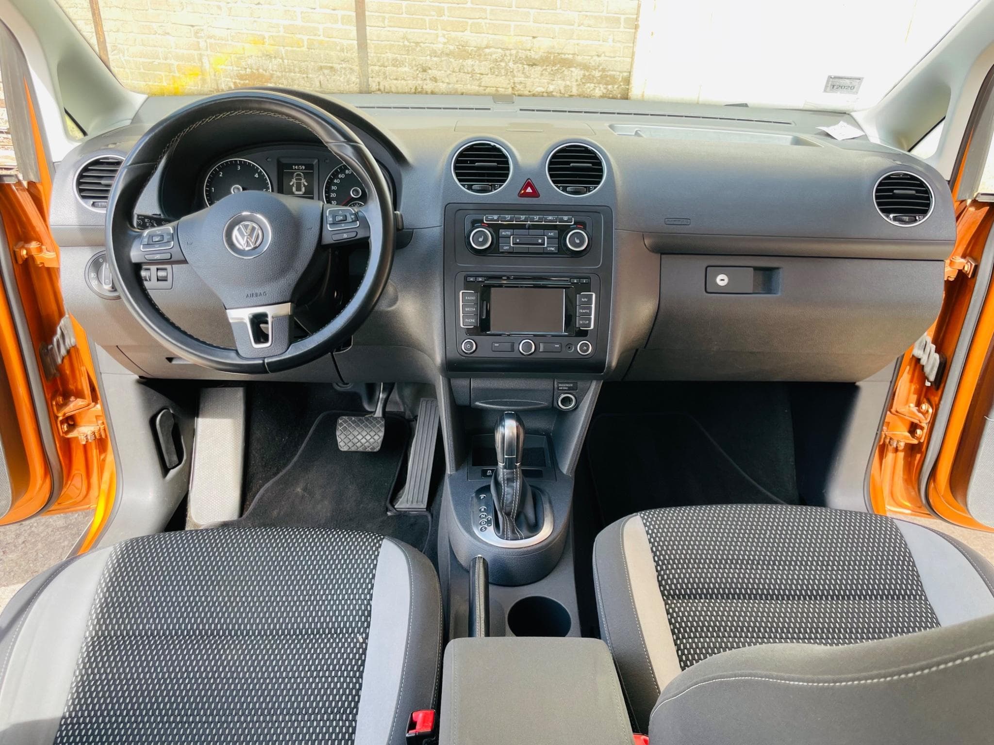 VW Caddy Cross DSG 7 seats (2013) - Foto 5