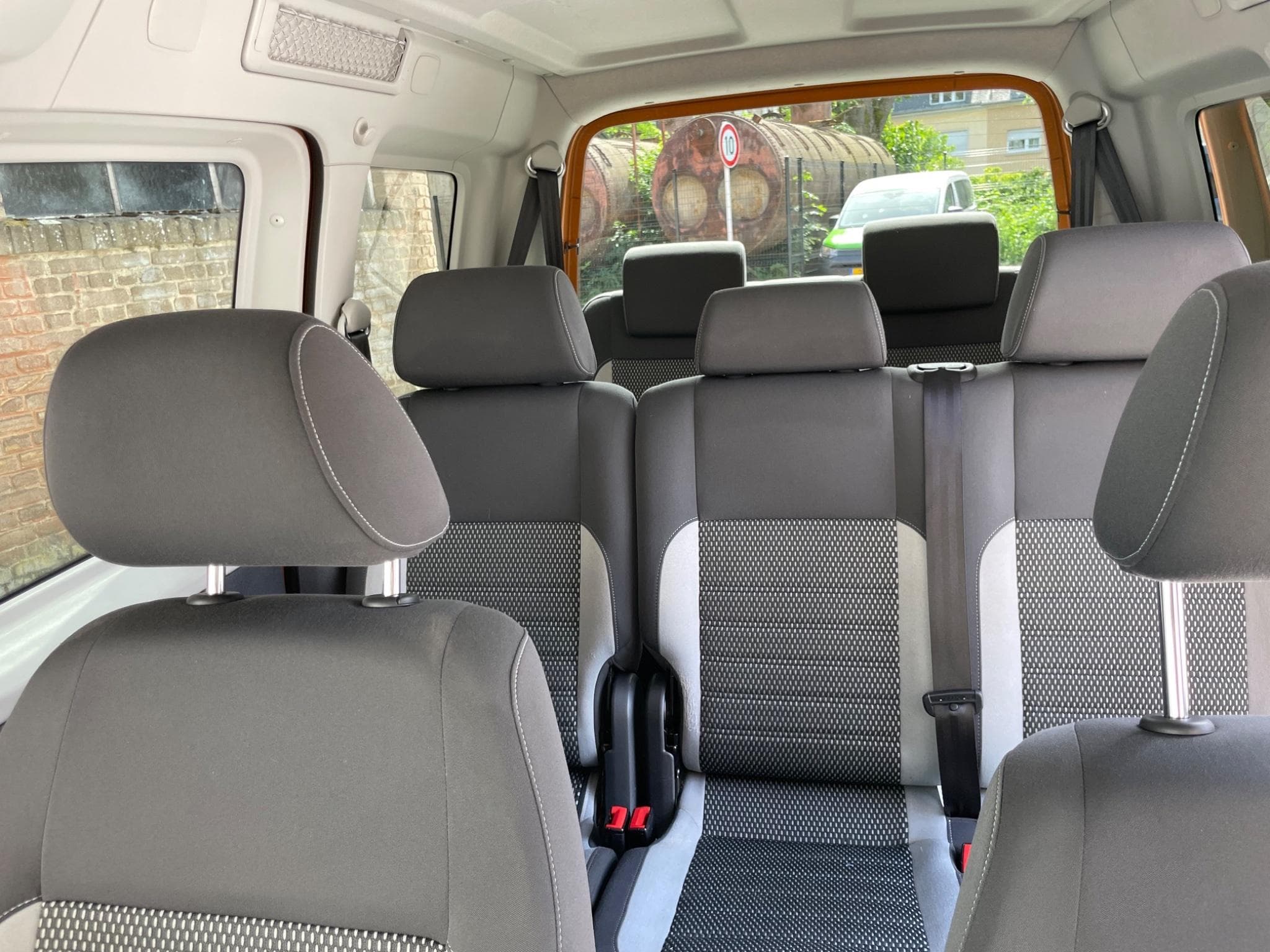VW Caddy Cross DSG 7 seats (2013) - Foto 10