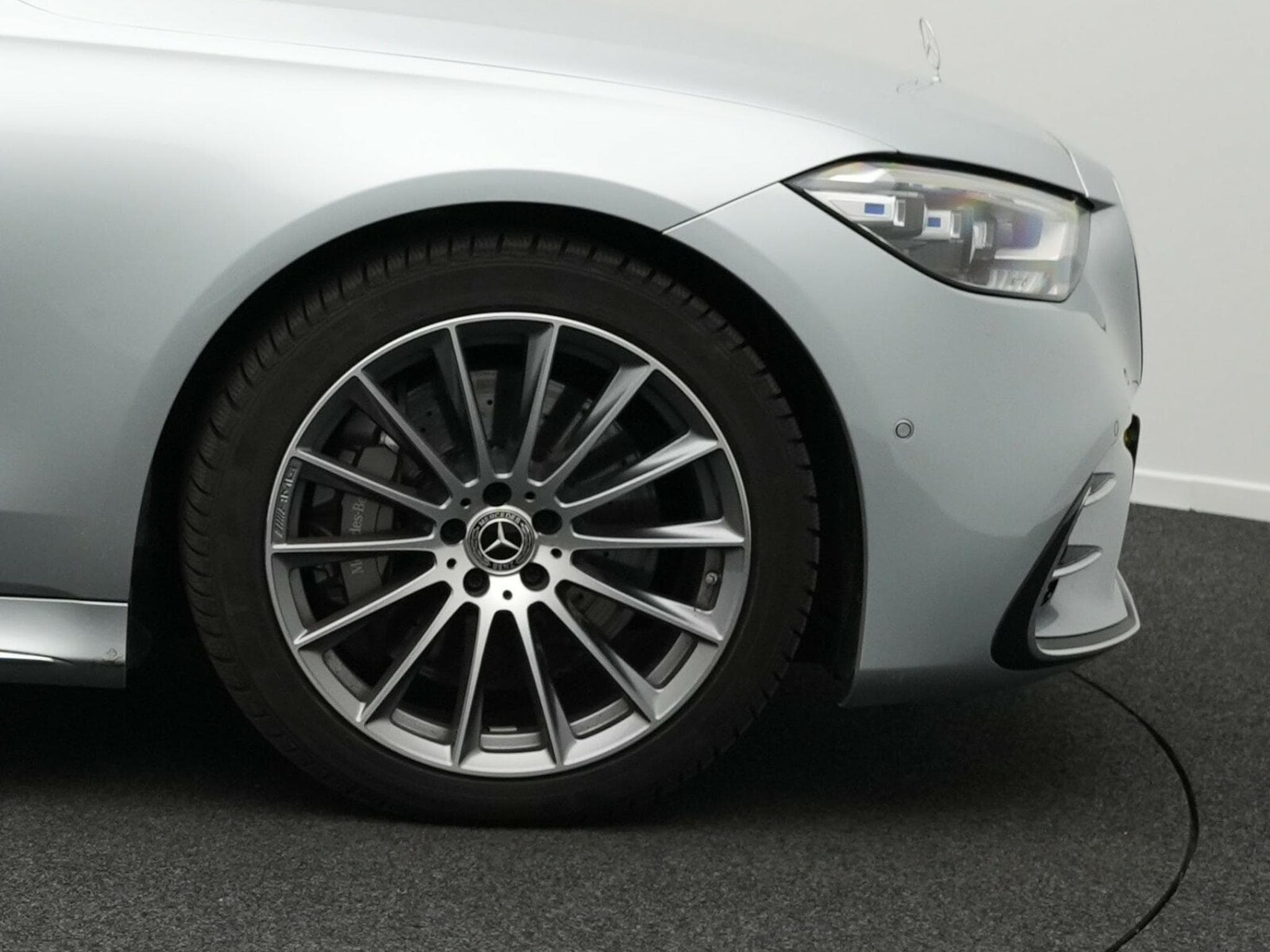 Mercedes S 450 d 4MATIC Limousine lang (2025) - Photo 8