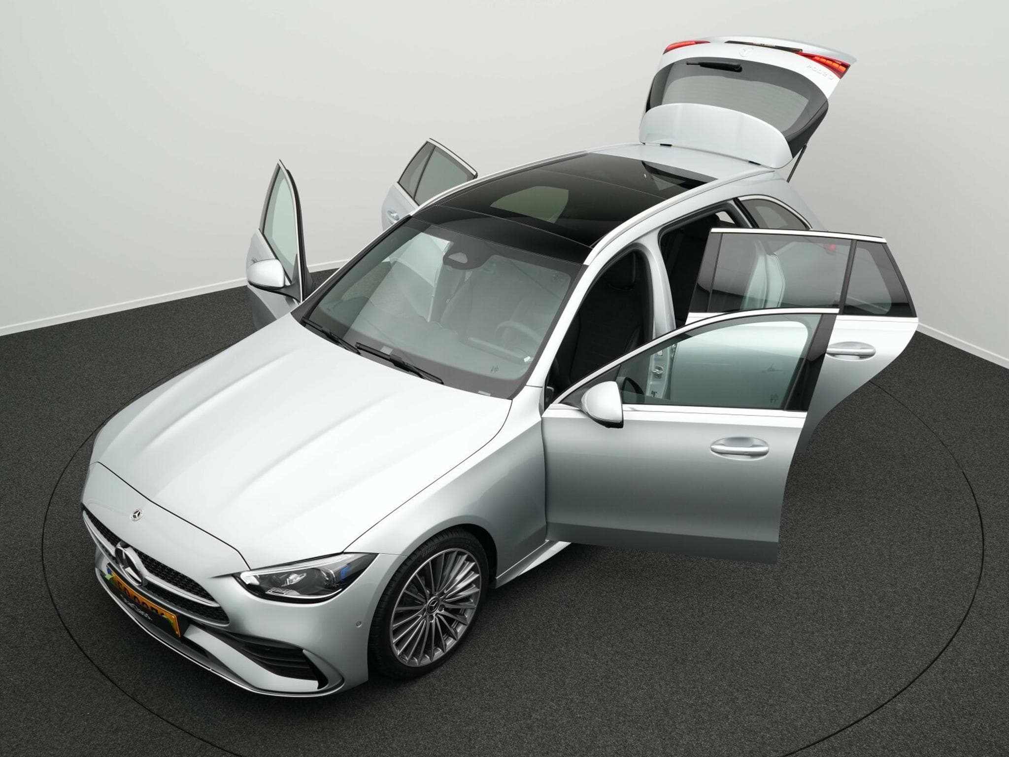 Mercedes C 200 d T-Modell (2025) - Photo 14