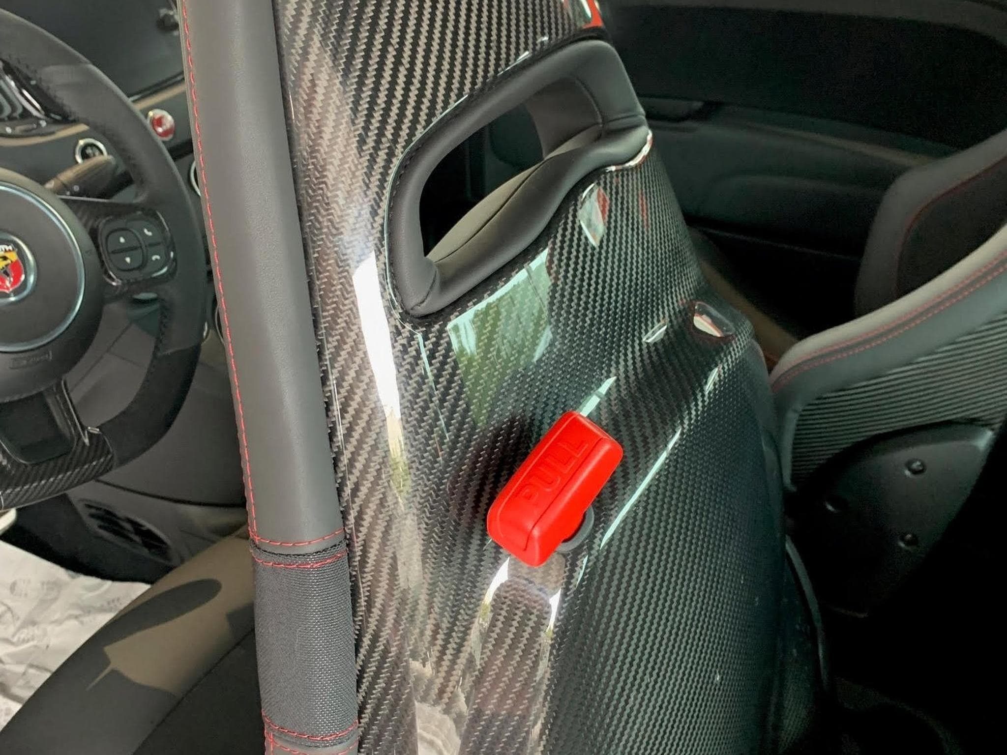 Abarth 695 695 Competizione (2024) - Photo 5