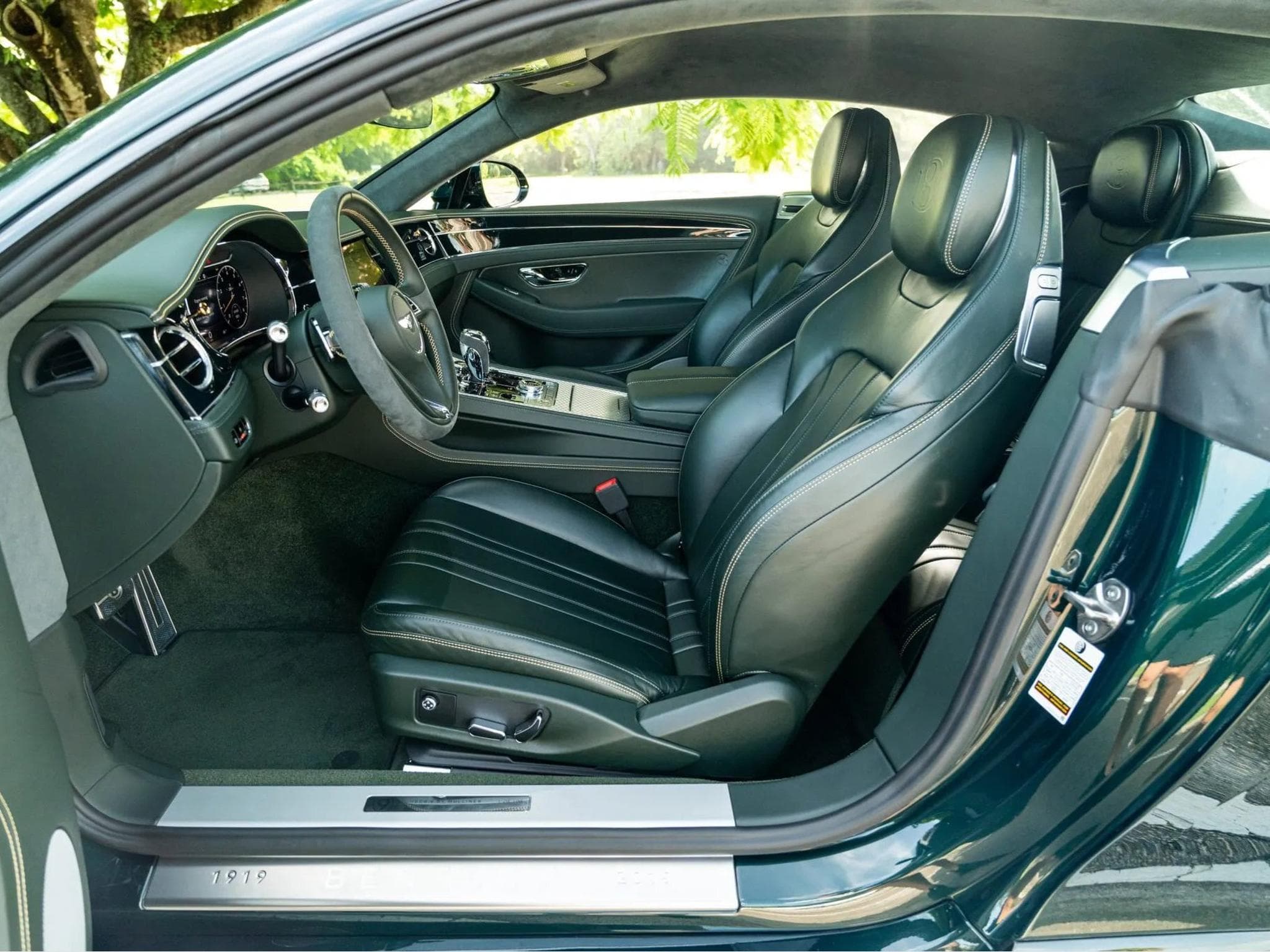 Bentley Continental GT W12 No9 Mulliner (2020) - Foto 3
