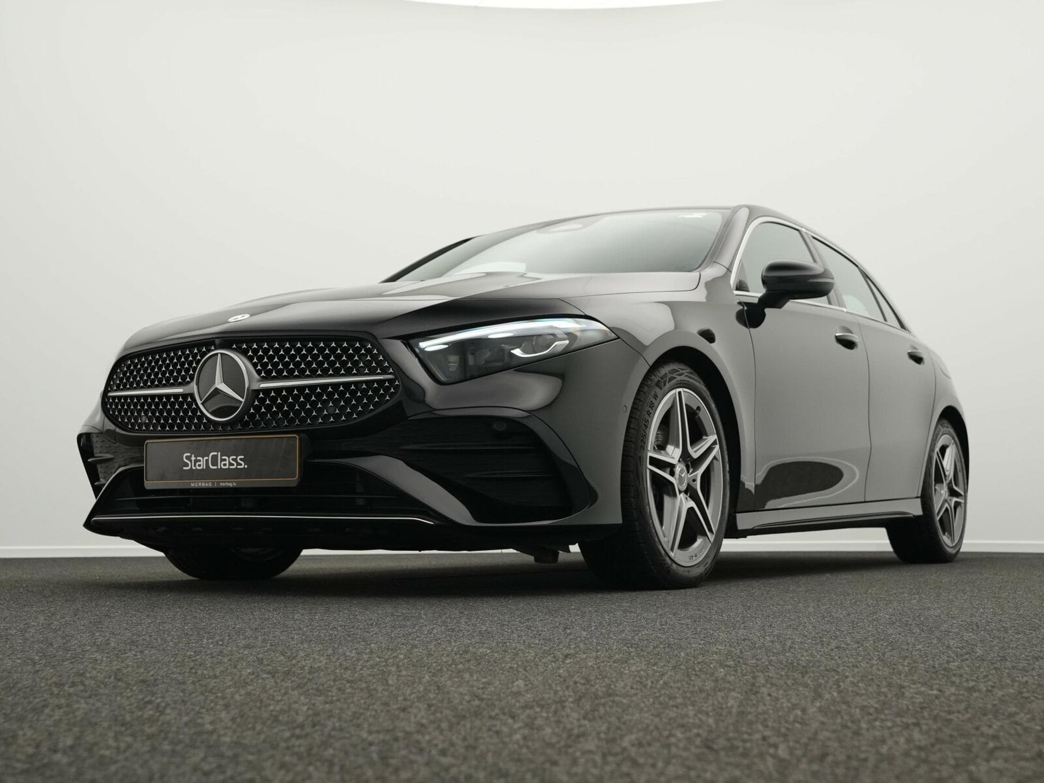 Mercedes A 200 d AMG-Line Multi+Kamera+Ambi (2024) - Photo 10