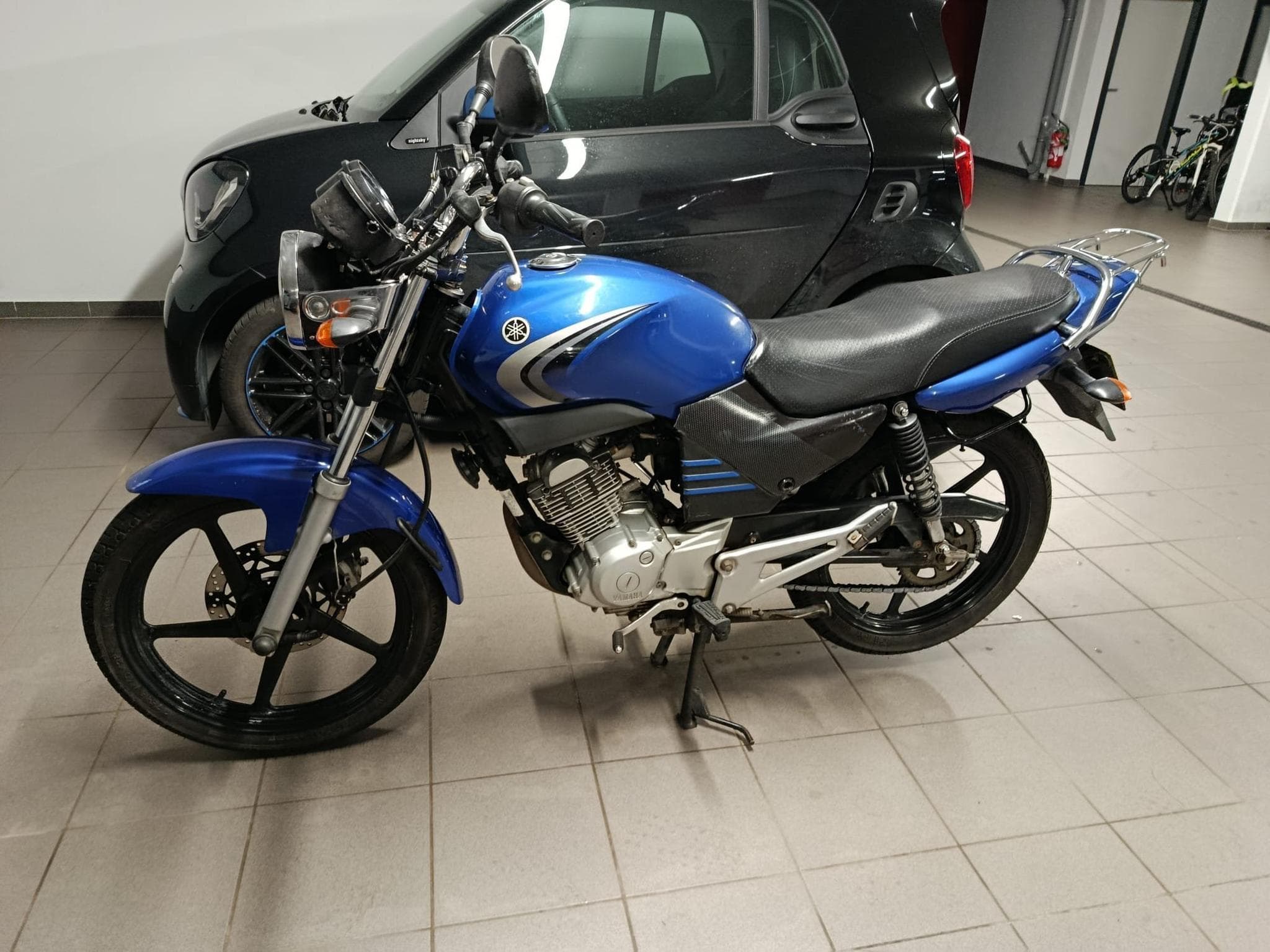 Yamaha YBR 125 (2009) - Photo 2