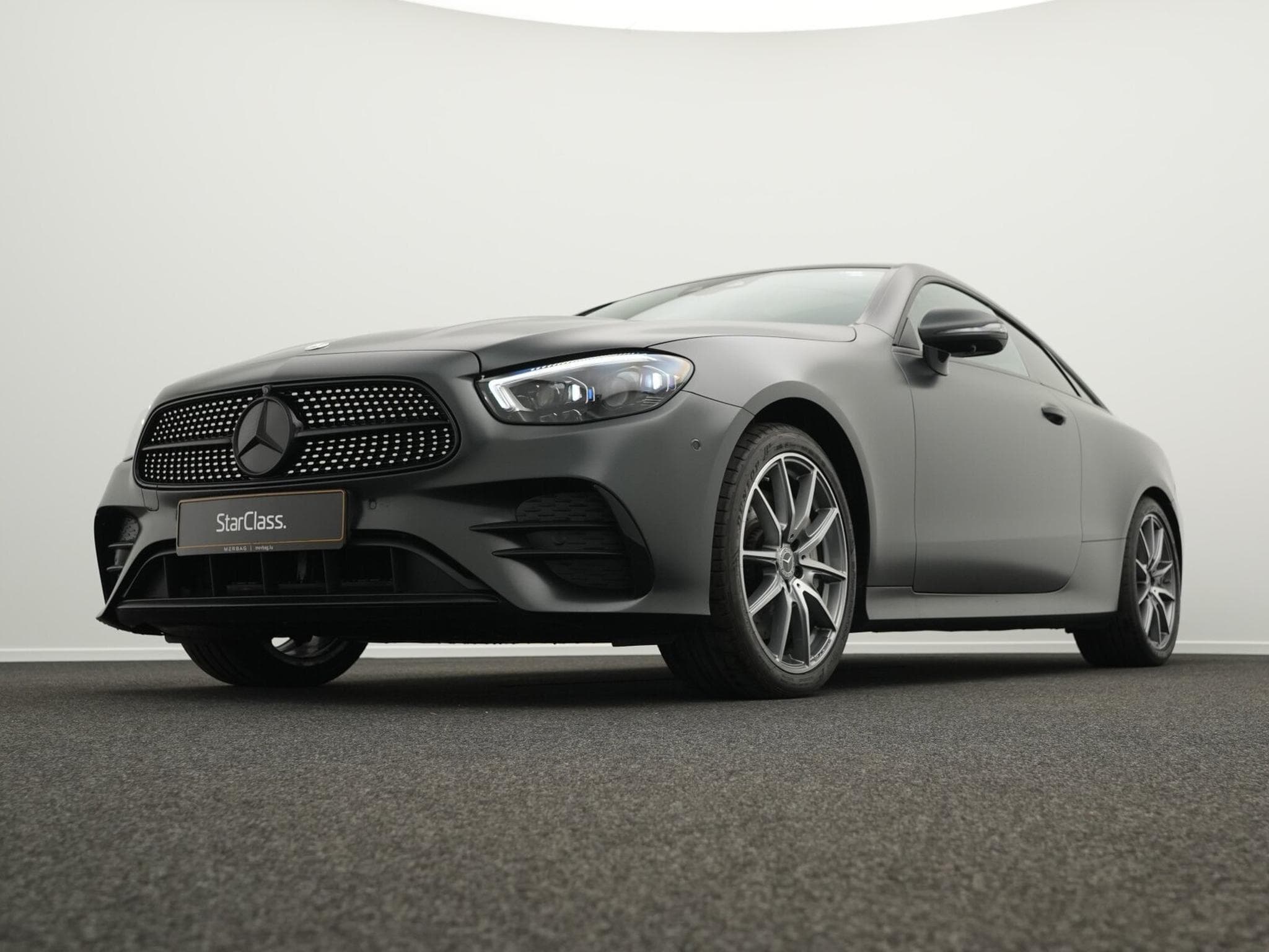 Mercedes E 450 4MATIC AMG-Line Cpe Pano+360°+Memo+Burm (2023) - Photo 10