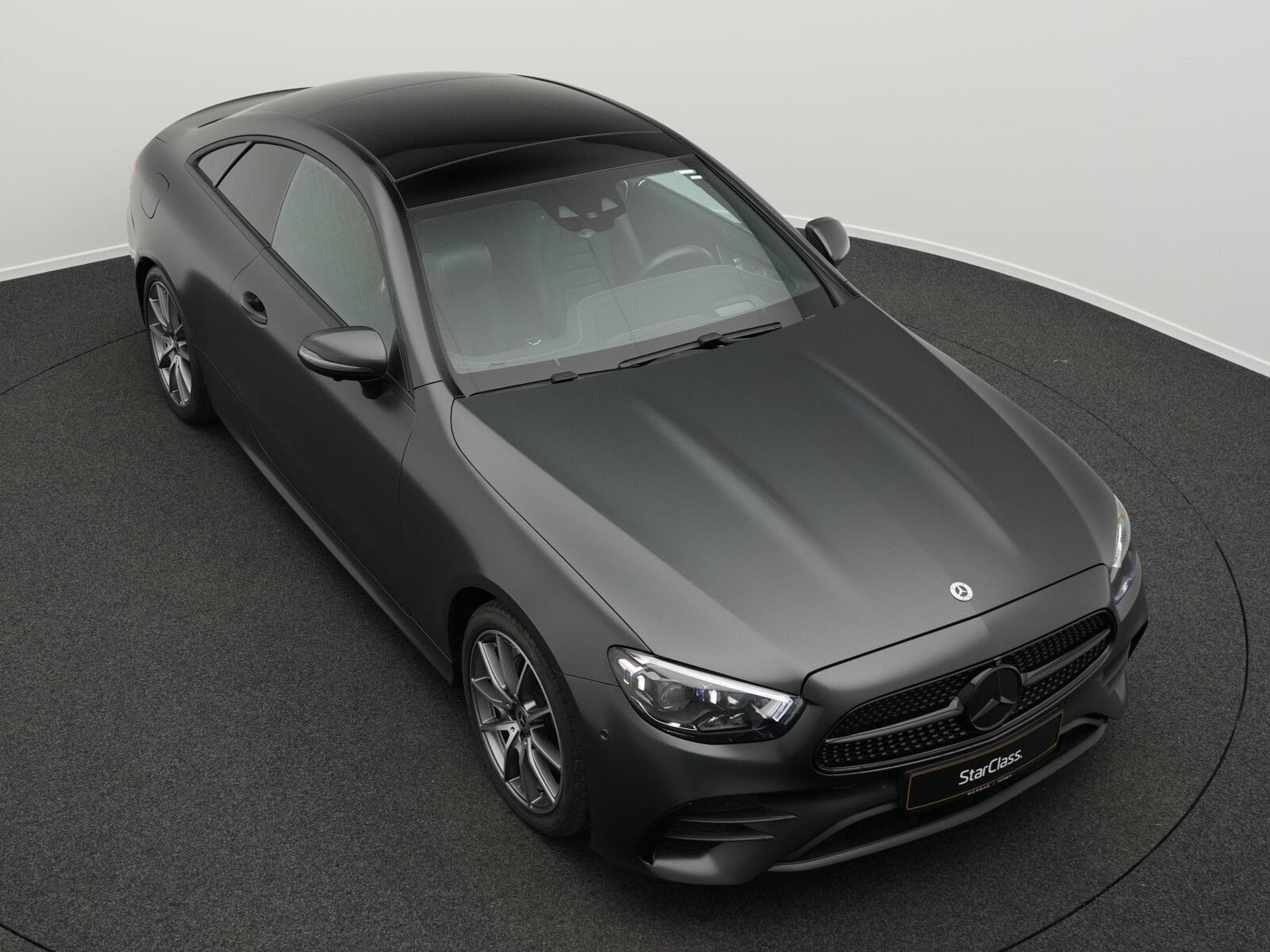 Mercedes E 450 4MATIC AMG-Line Cpe Pano+360°+Memo+Burm (2023) - Photo 12