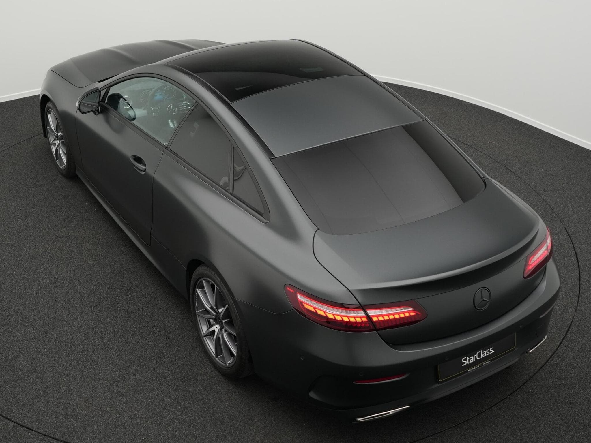 Mercedes E 450 4MATIC AMG-Line Cpe Pano+360°+Memo+Burm (2023) - Photo 13