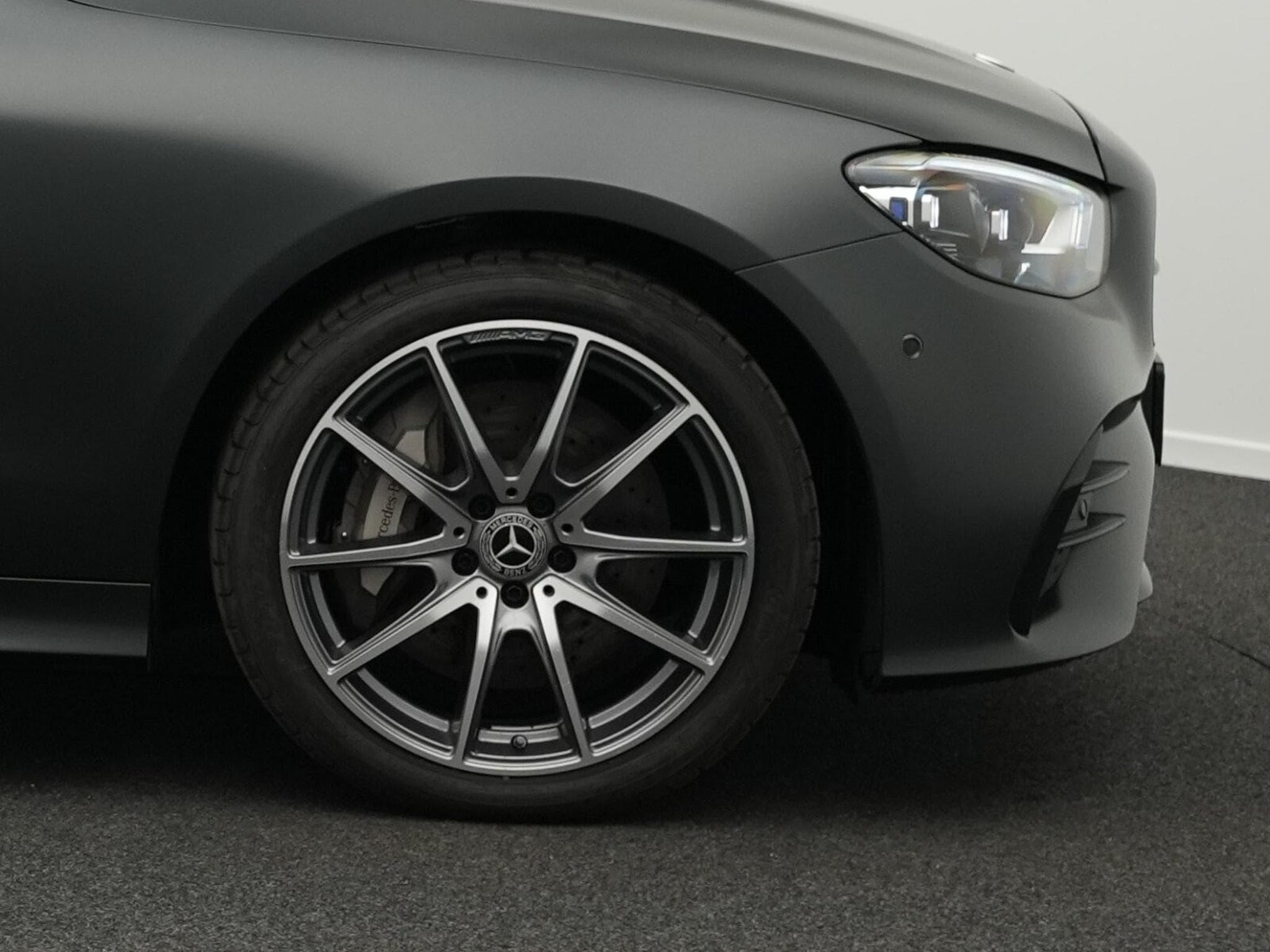 Mercedes E 450 4MATIC AMG-Line Cpe Pano+360°+Memo+Burm (2023) - Photo 8