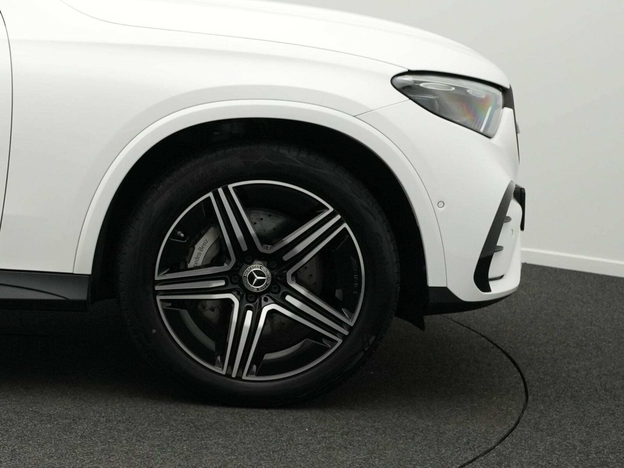 Mercedes GLC 300 4M AMG-Line Cpe Digital+Pano+Airm+Burm (2024) - Photo 8