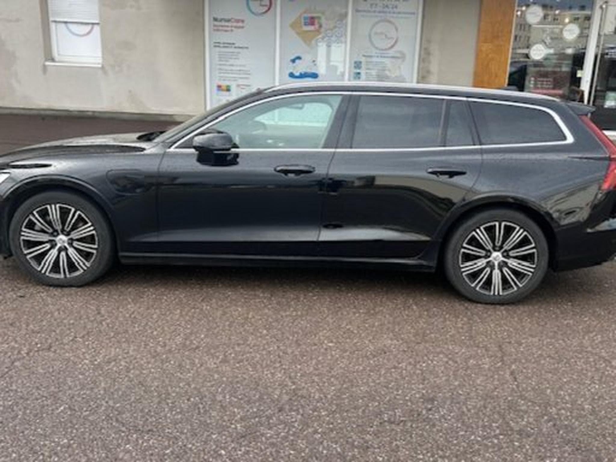 Volvo V60 (2022) - Photo 1